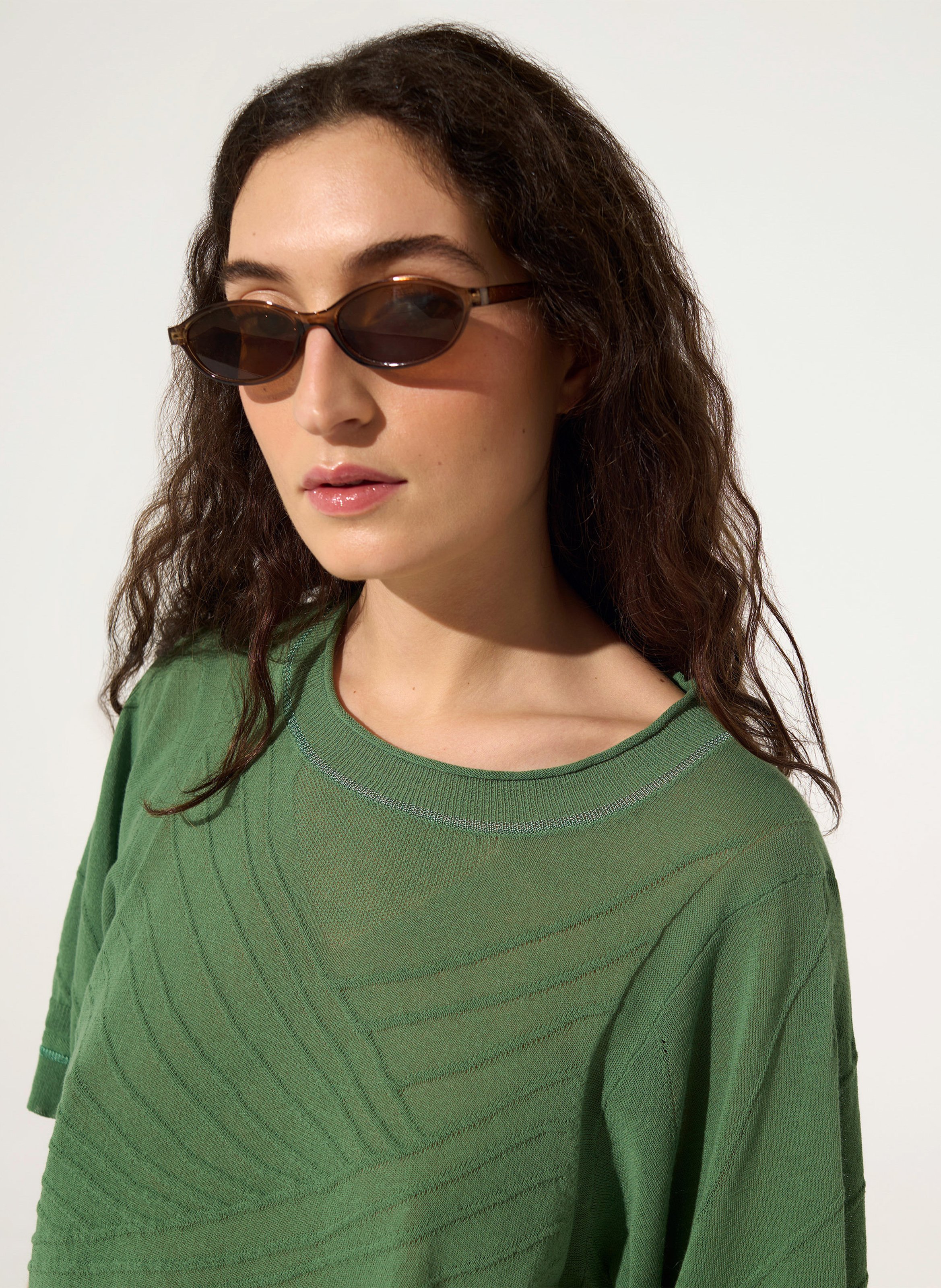 Round neck 3/4 sleeve solid sweater COTELAC White