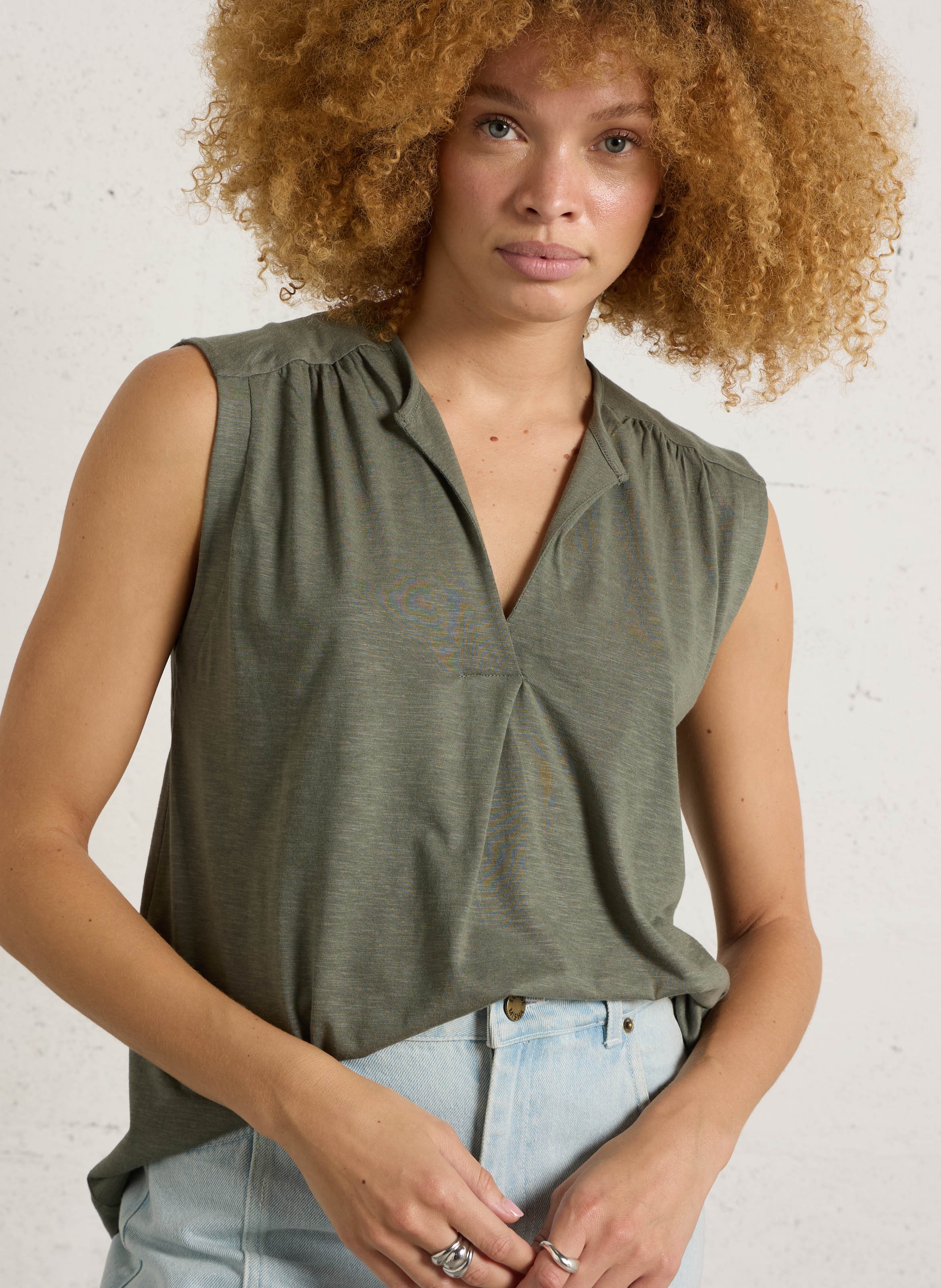 Tee-shirt ample col V en coton mélangé SUD EXPRESS