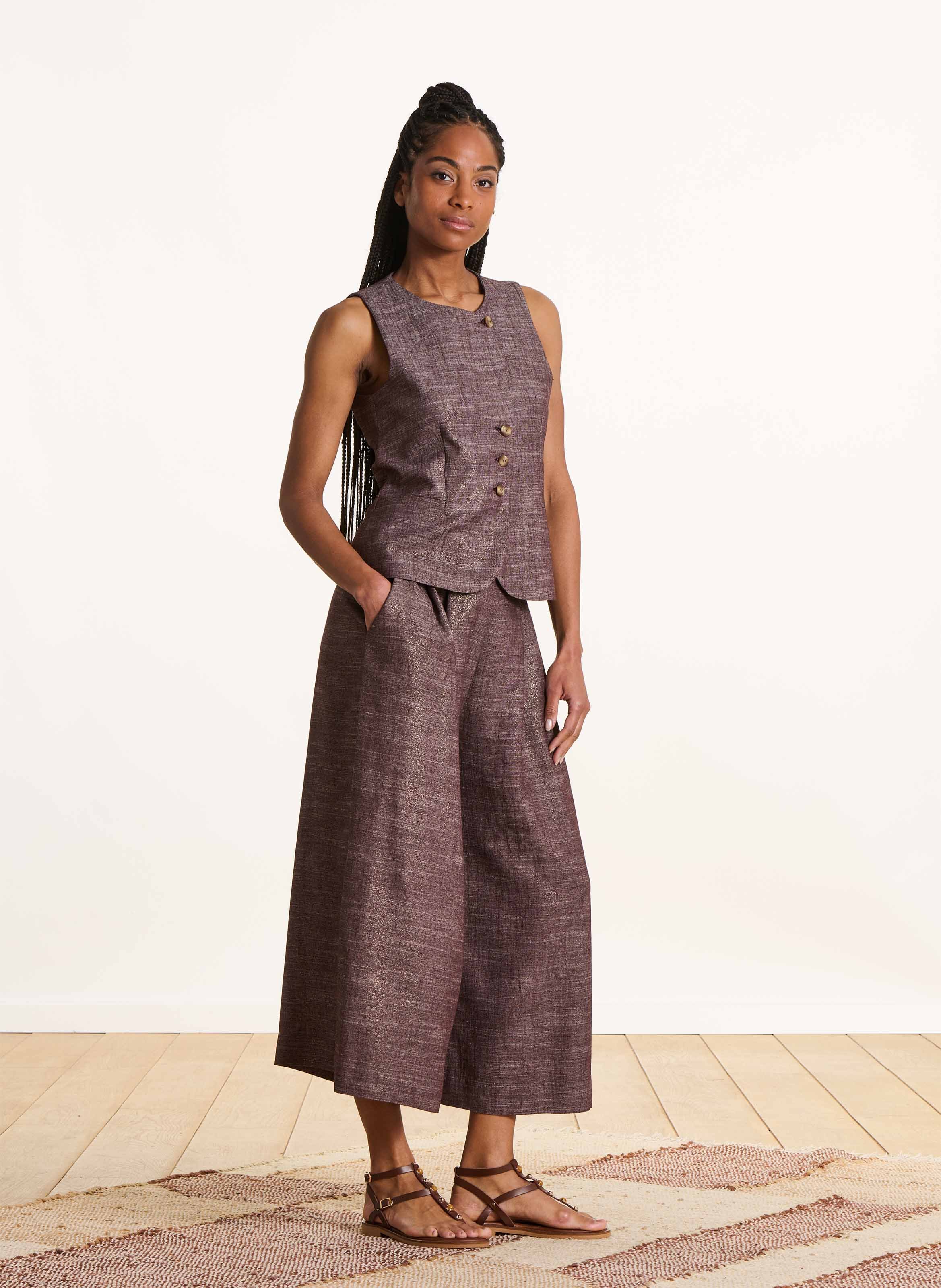 Gerade geschnittene Rundhals-Strickjacke LA FEE MARABOUTEE Braun