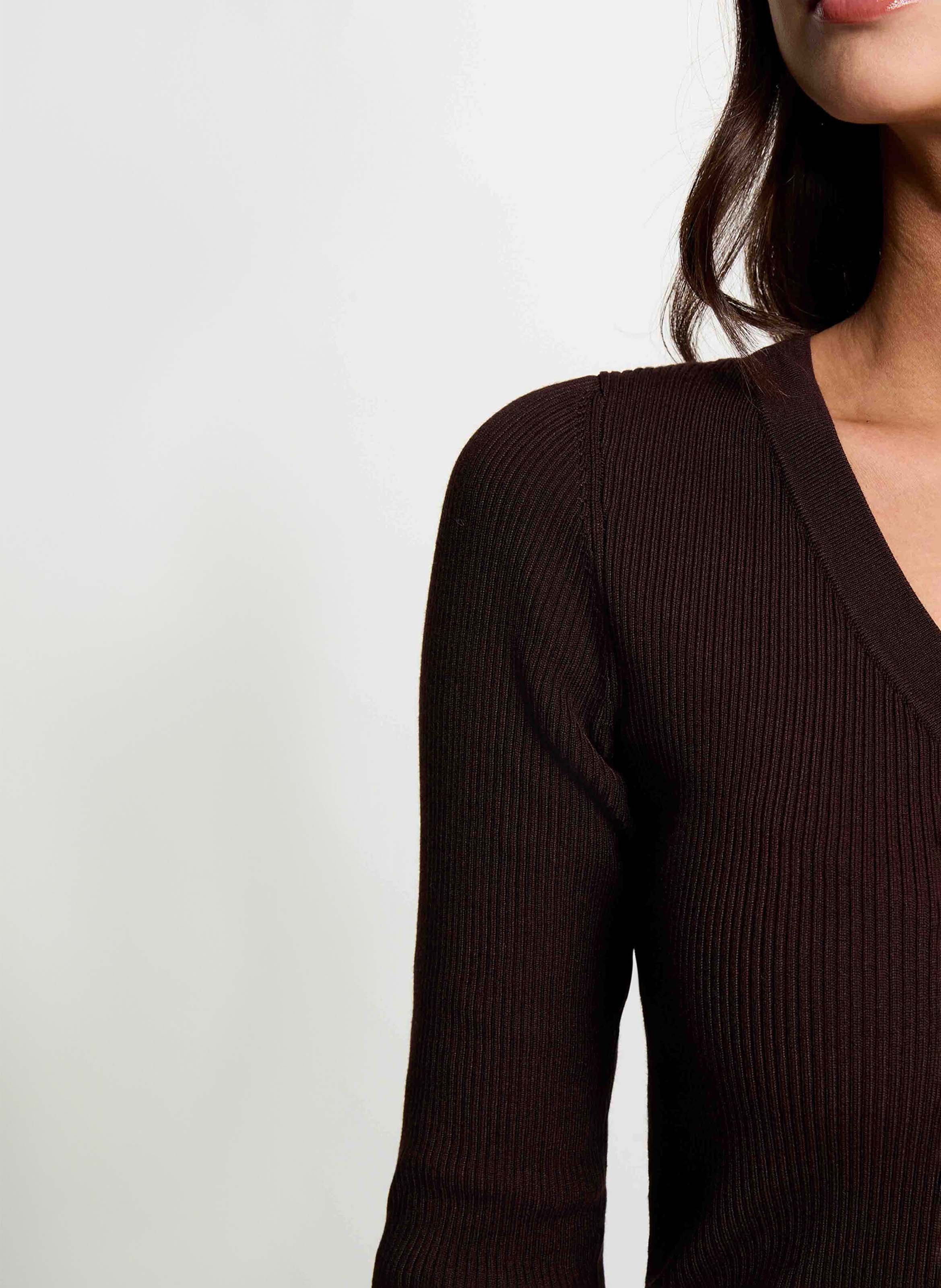 Buttoned V-neck solid color sweater | Brown MORGAN Women