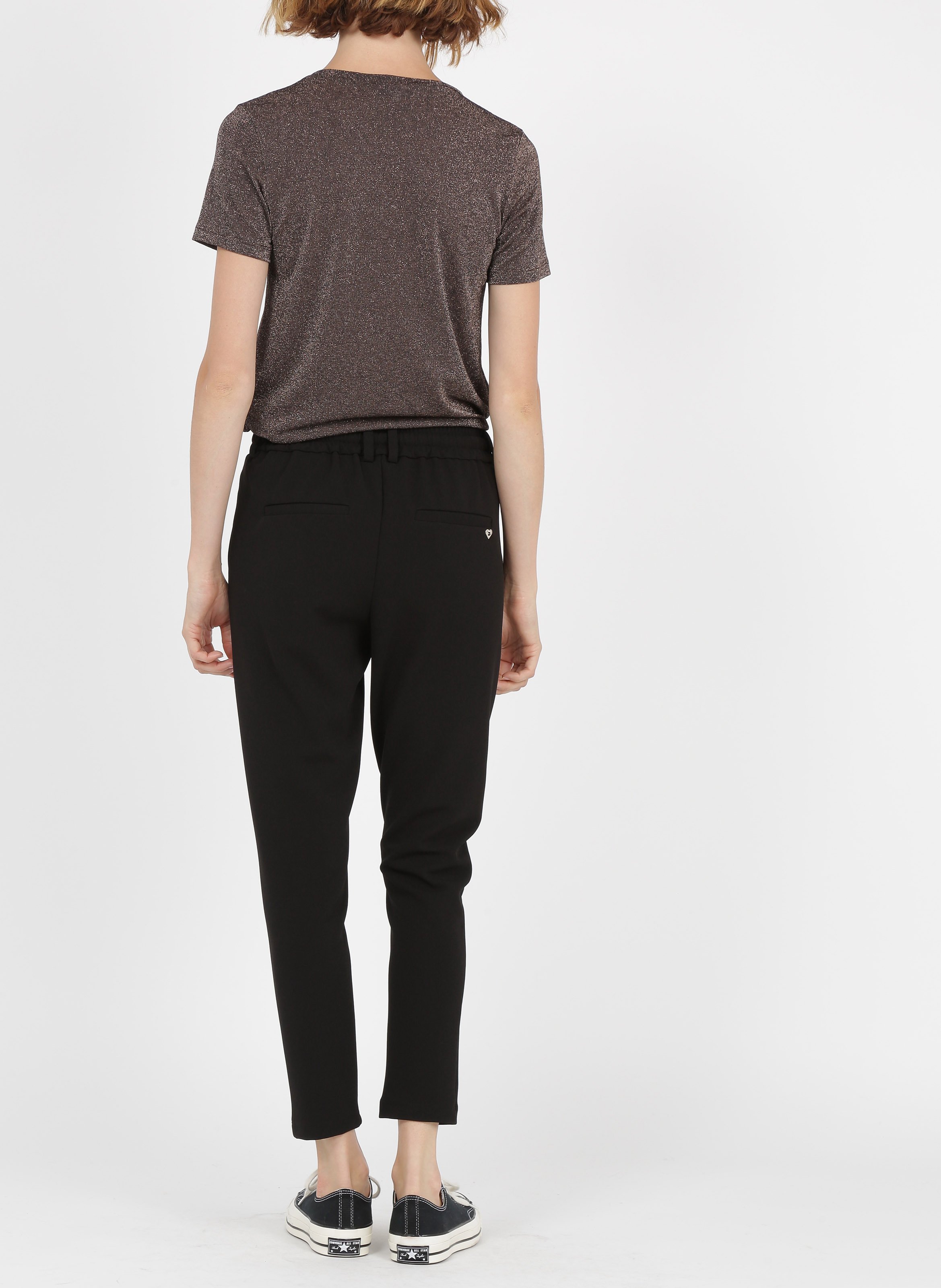 V-neck T-shirt with metallic thread Green