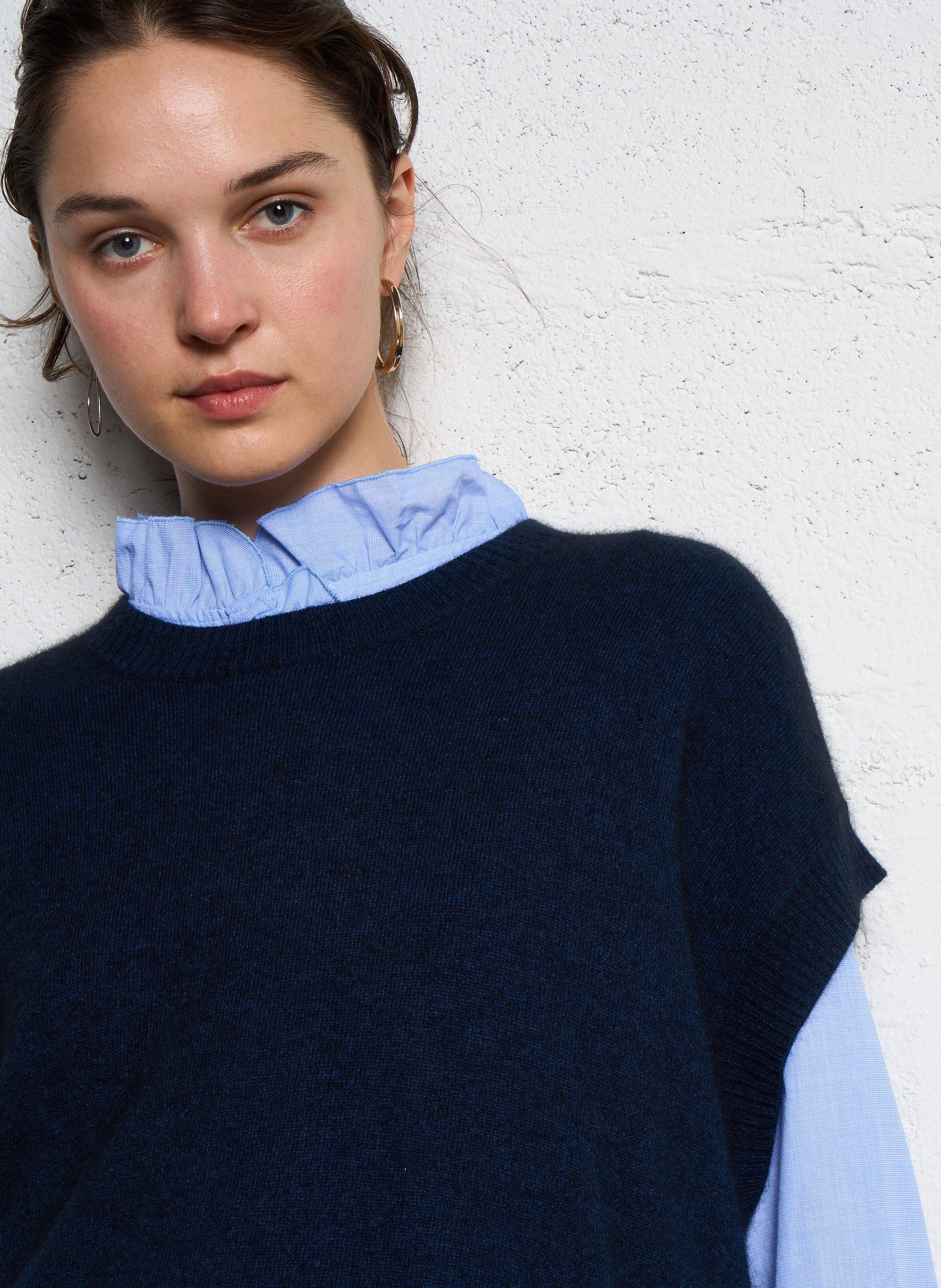 Round neck wool blend cape BELLA JONES Blue