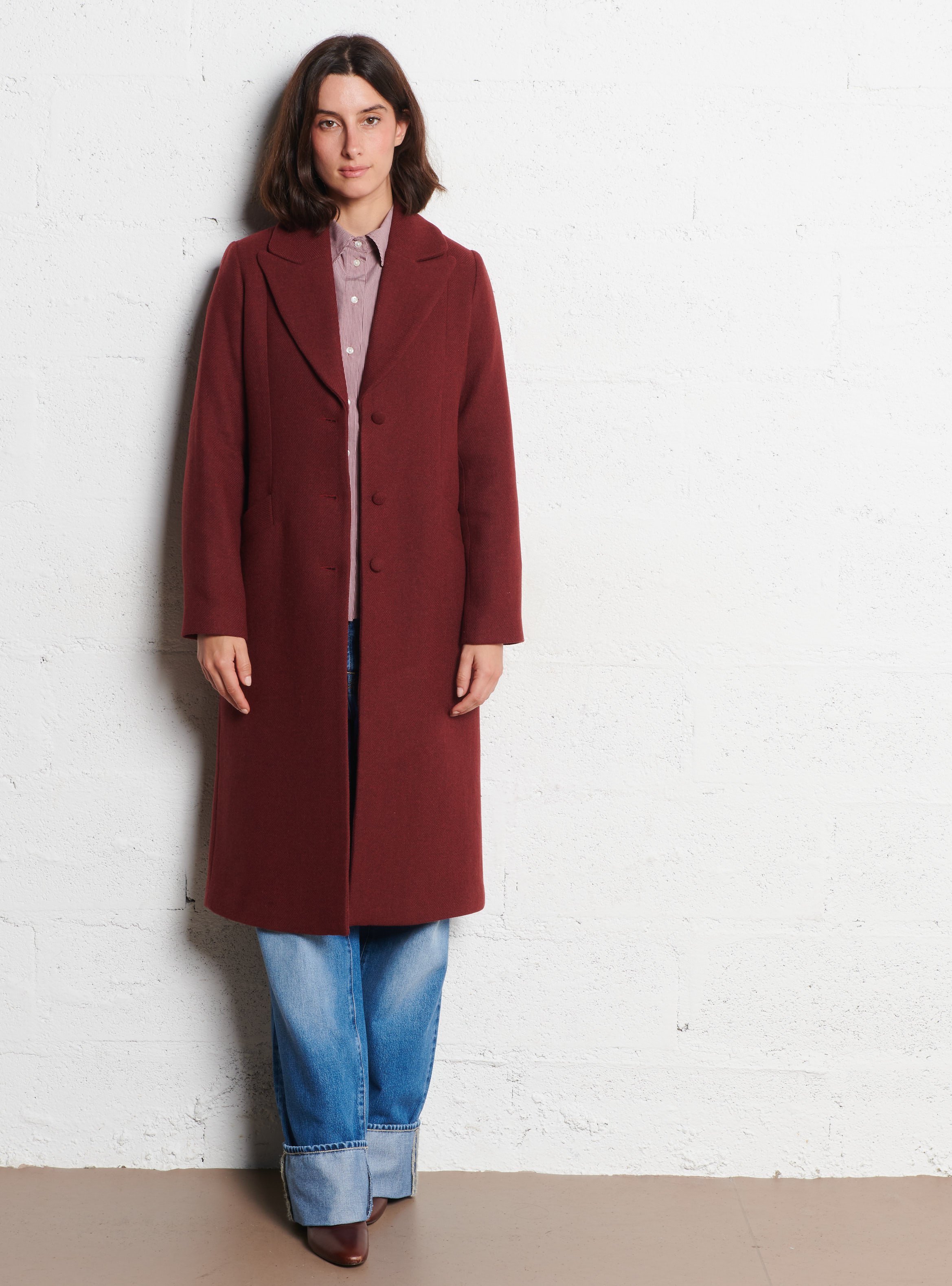 Long knit coat with tailored collar I CODE Red