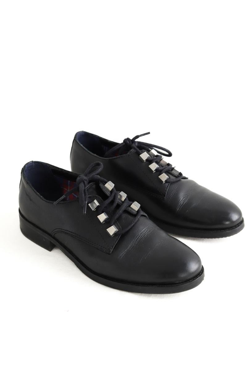 Lace-up shoes Black