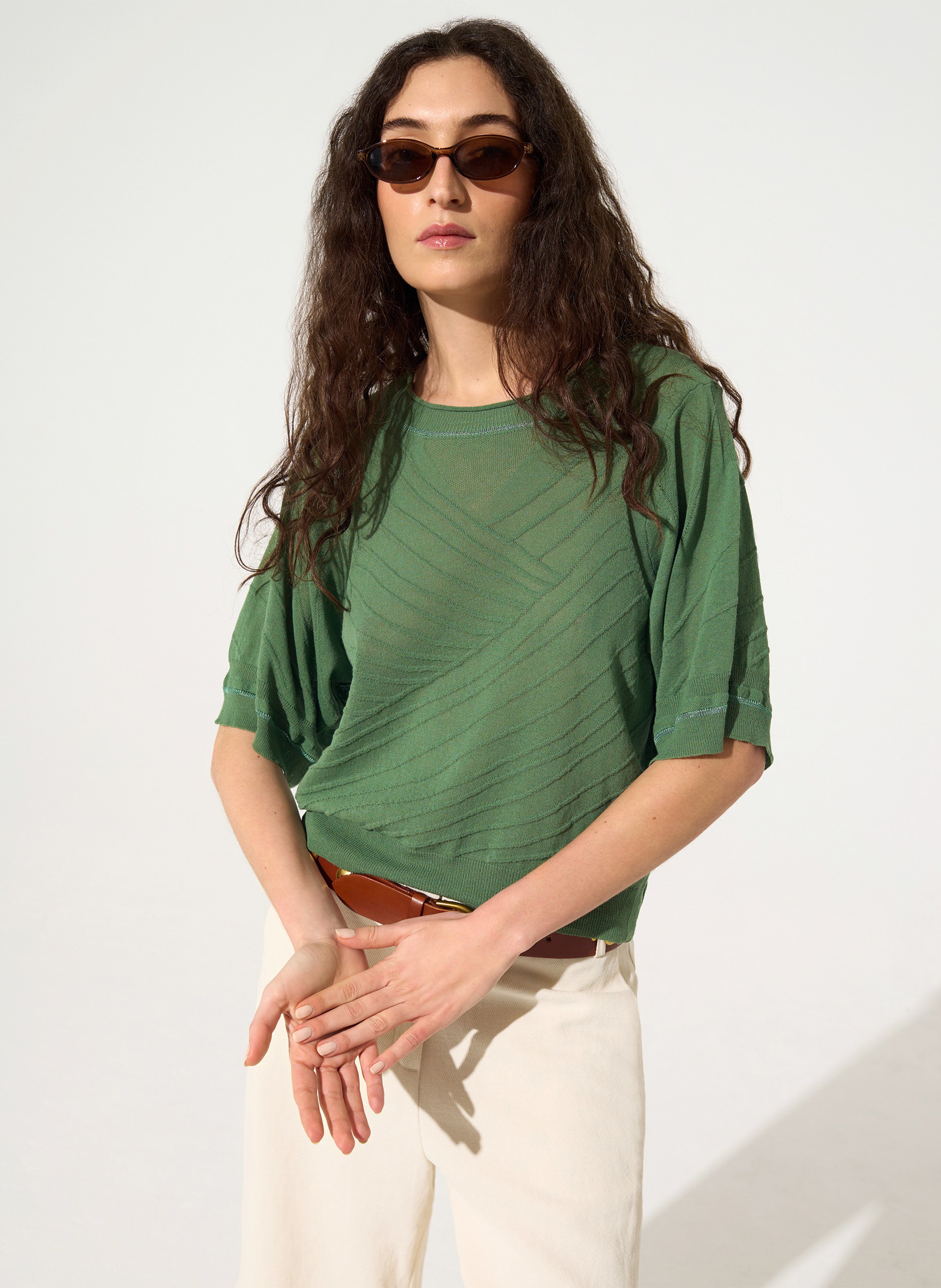 Round neck 3/4 sleeve solid sweater COTELAC White