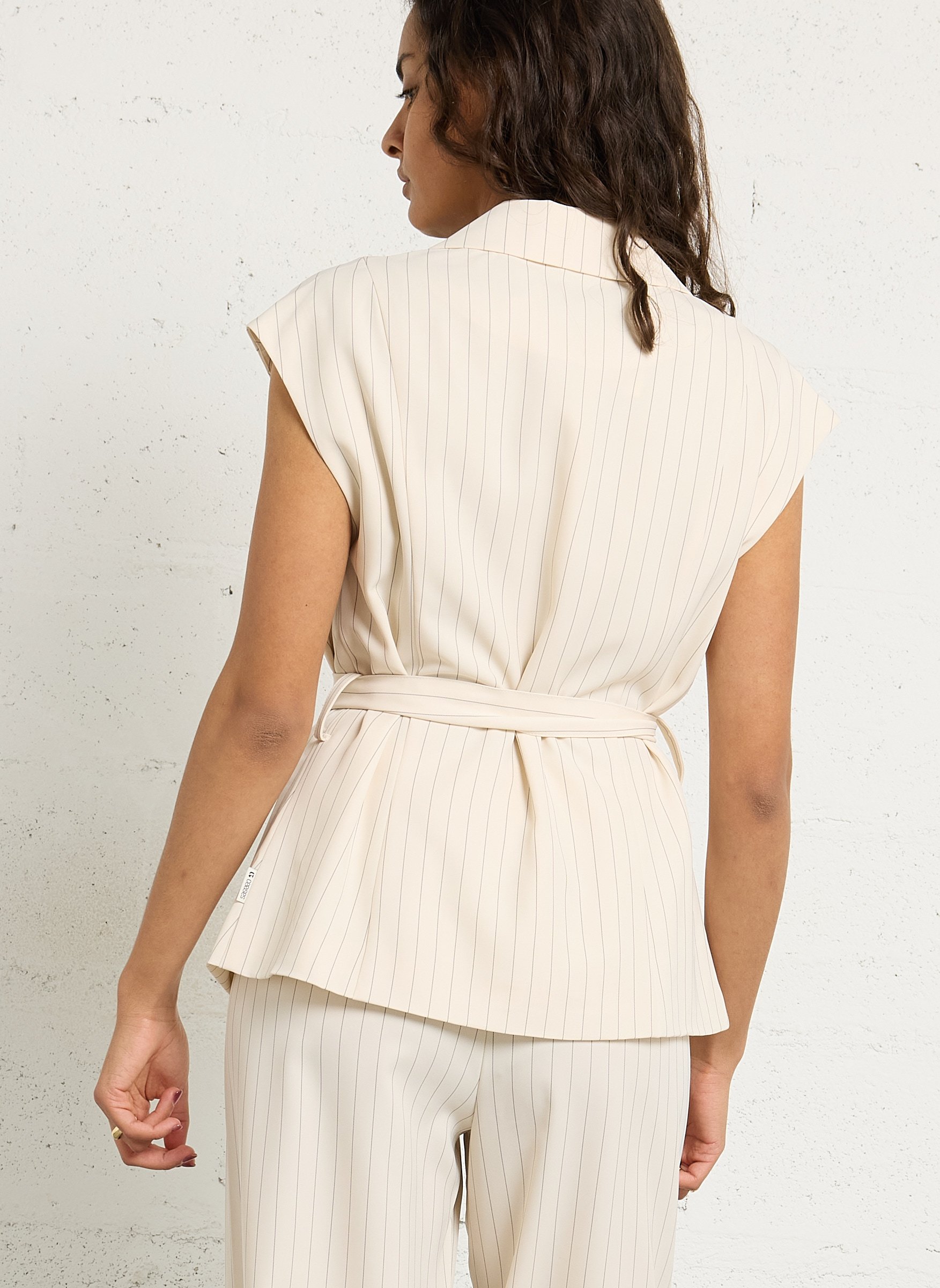 Sleeveless jacket LE TEMPS DES CERISES Blue