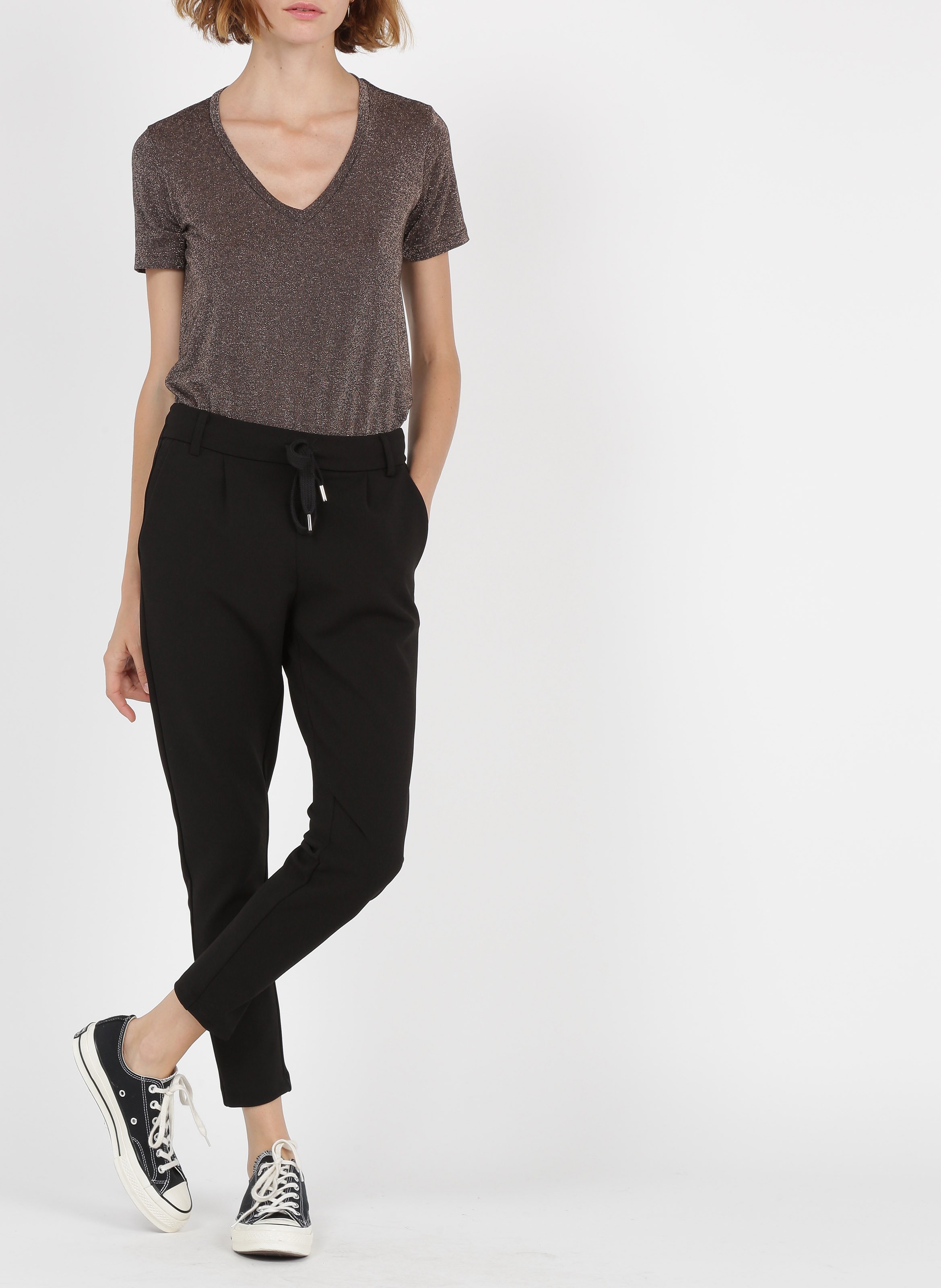 V-neck T-shirt with metallic thread Green