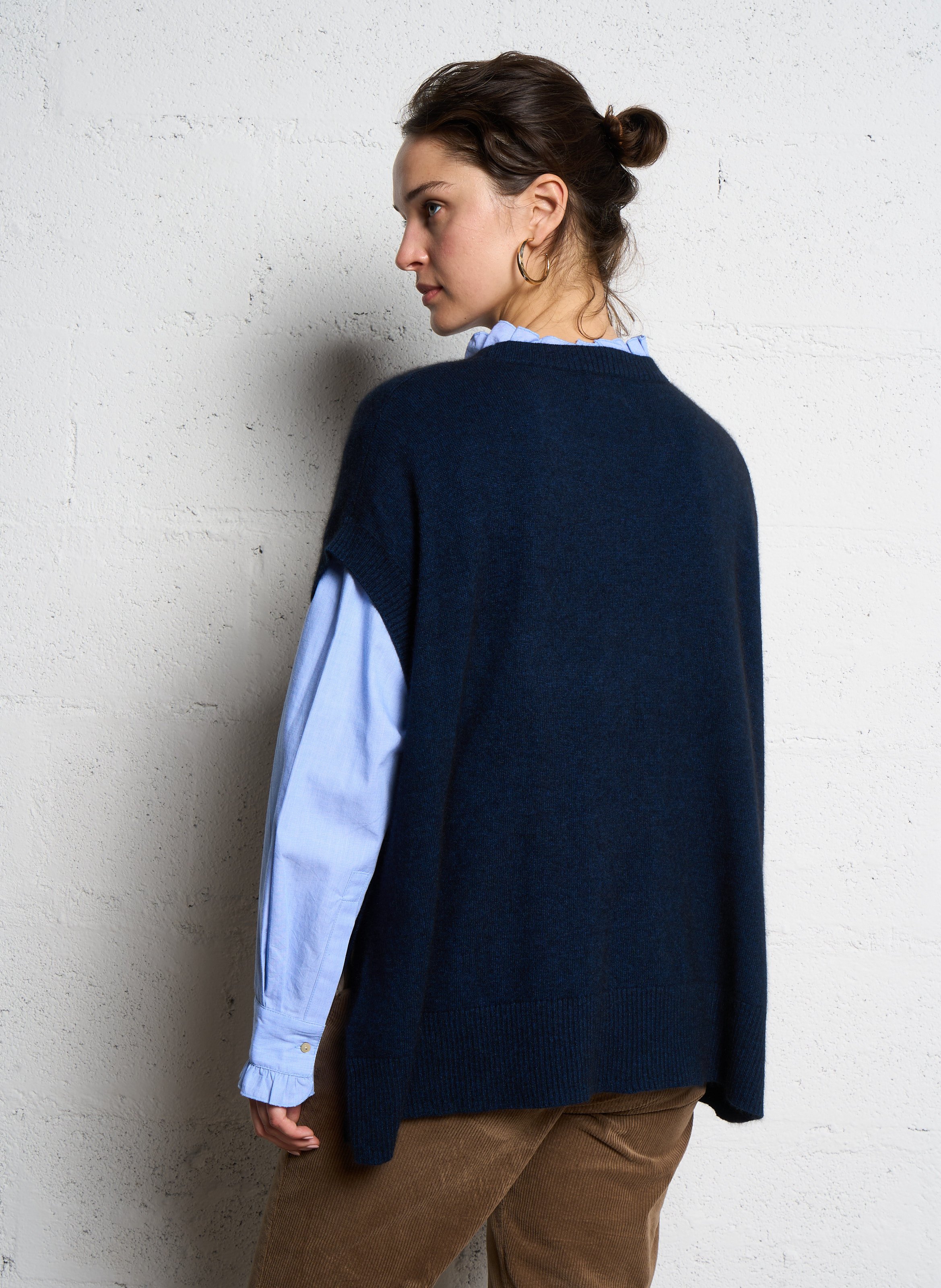 Round neck wool blend cape BELLA JONES Blue