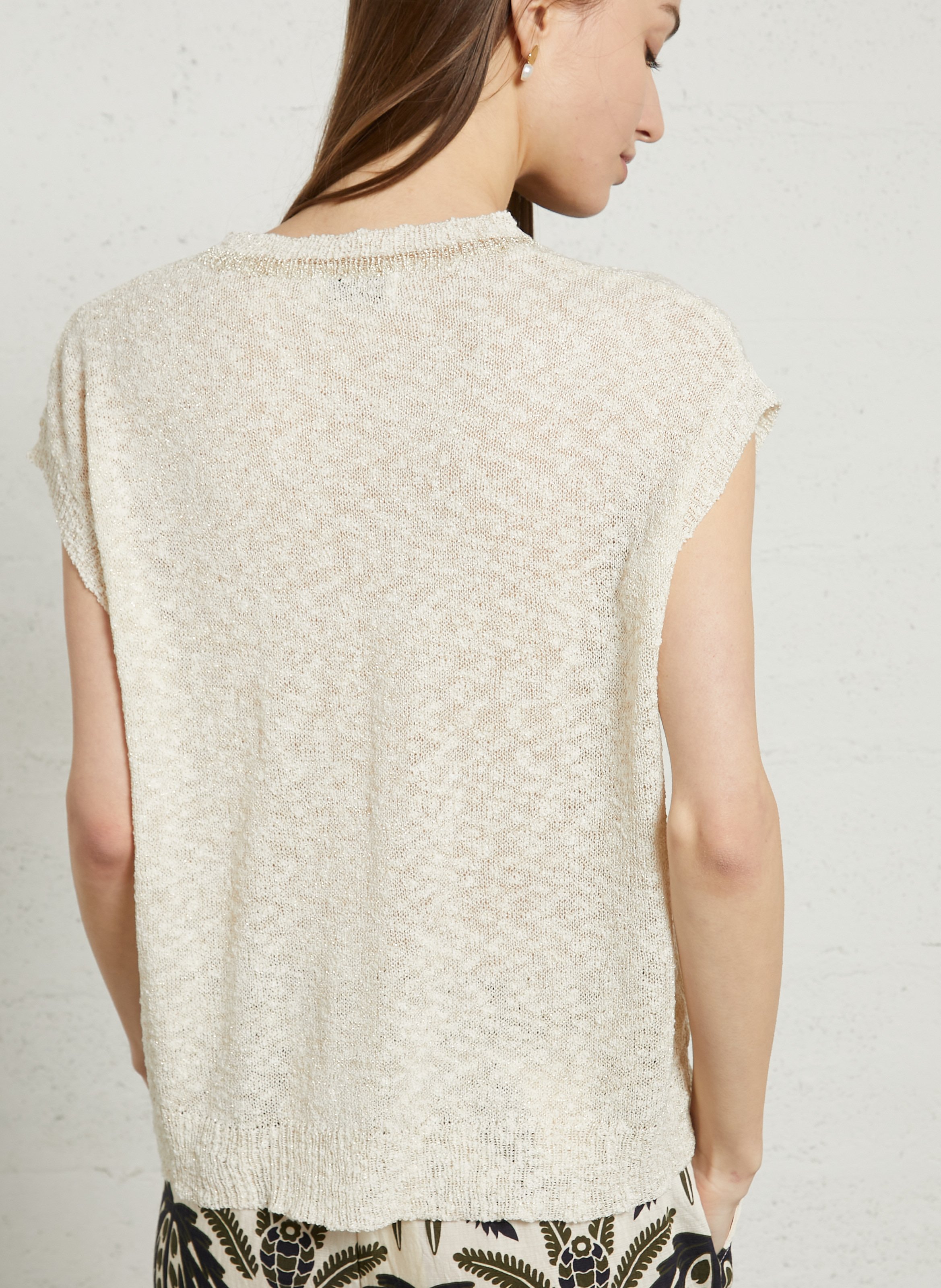 Ärmelloses Oberteil aus metallischem Strick SEE U SOON Weiss