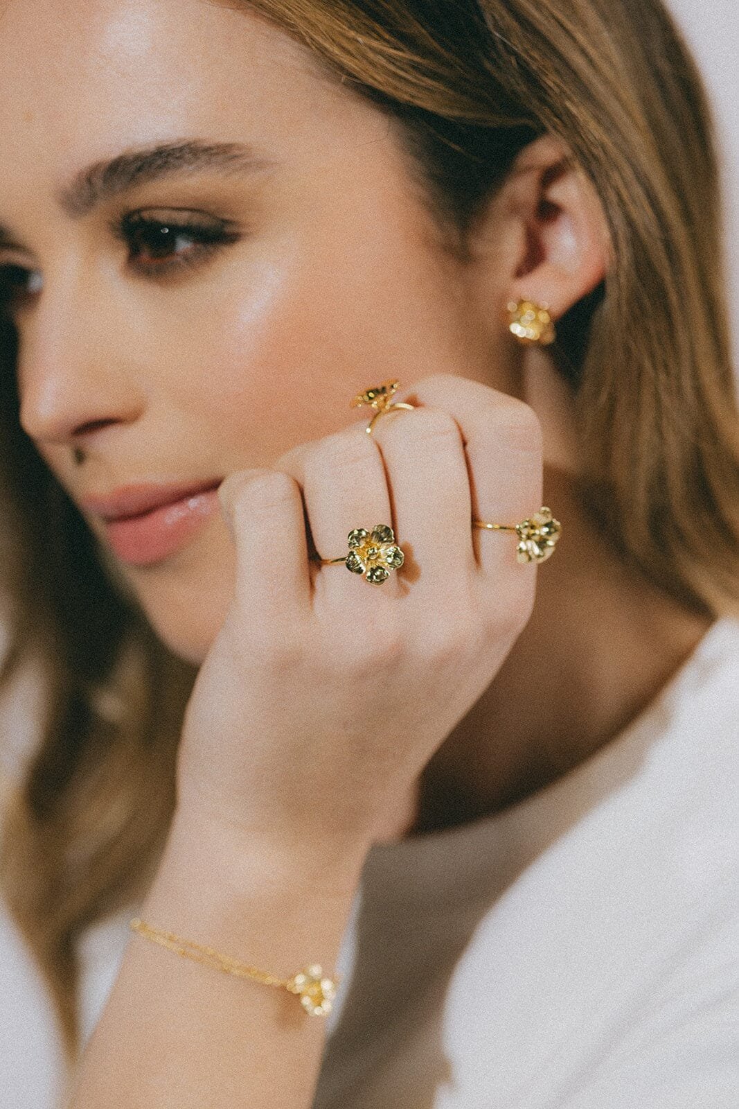 Silver-plated flower ring Golden