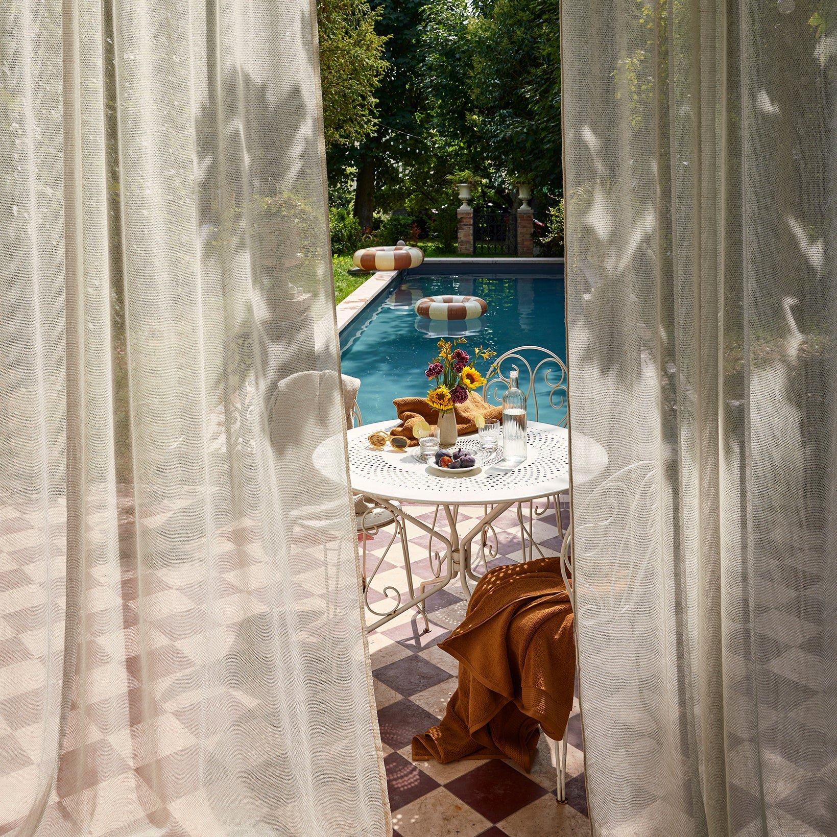 Net curtain with loops MADURA White