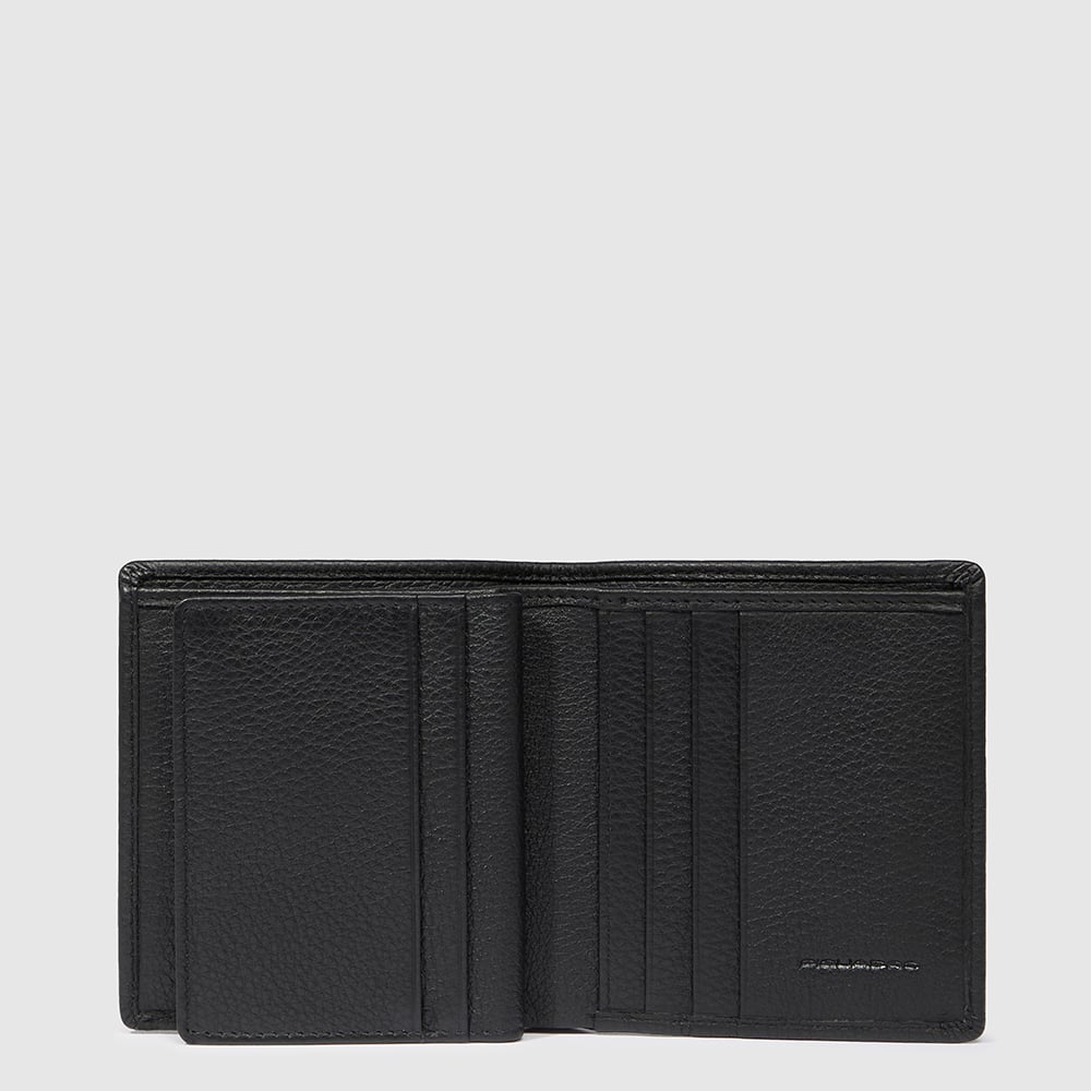 - 100% leather, - 6 cardholder slots, - 1 central compartment, - Size: L10 x H7 cm. PIQUADRO Black