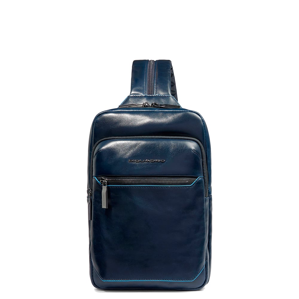 Men's chest bag in leather convertible into a backpack with RFID protection PIQUADRO