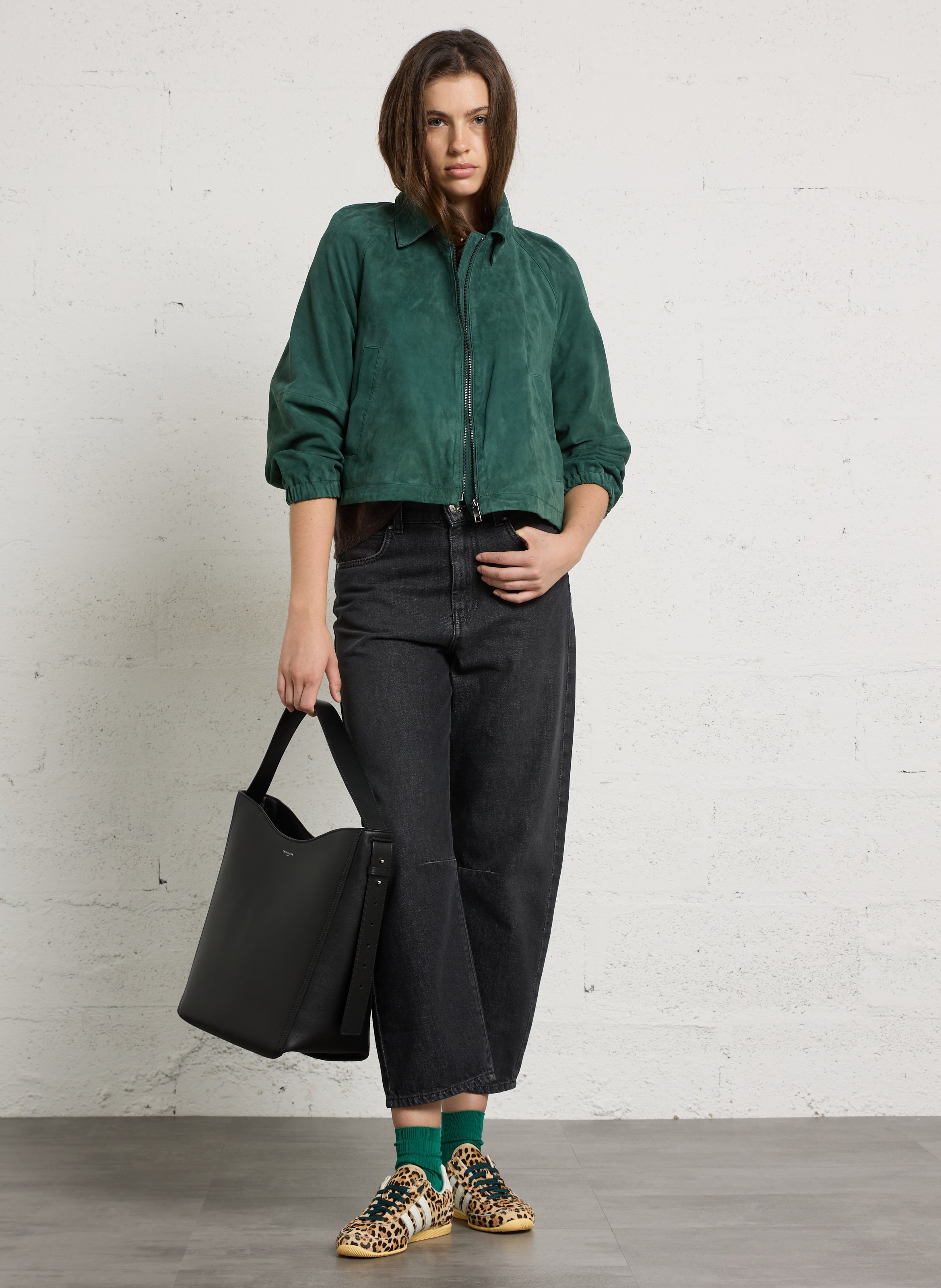 Leather hobo bag LE TANNEUR Black
