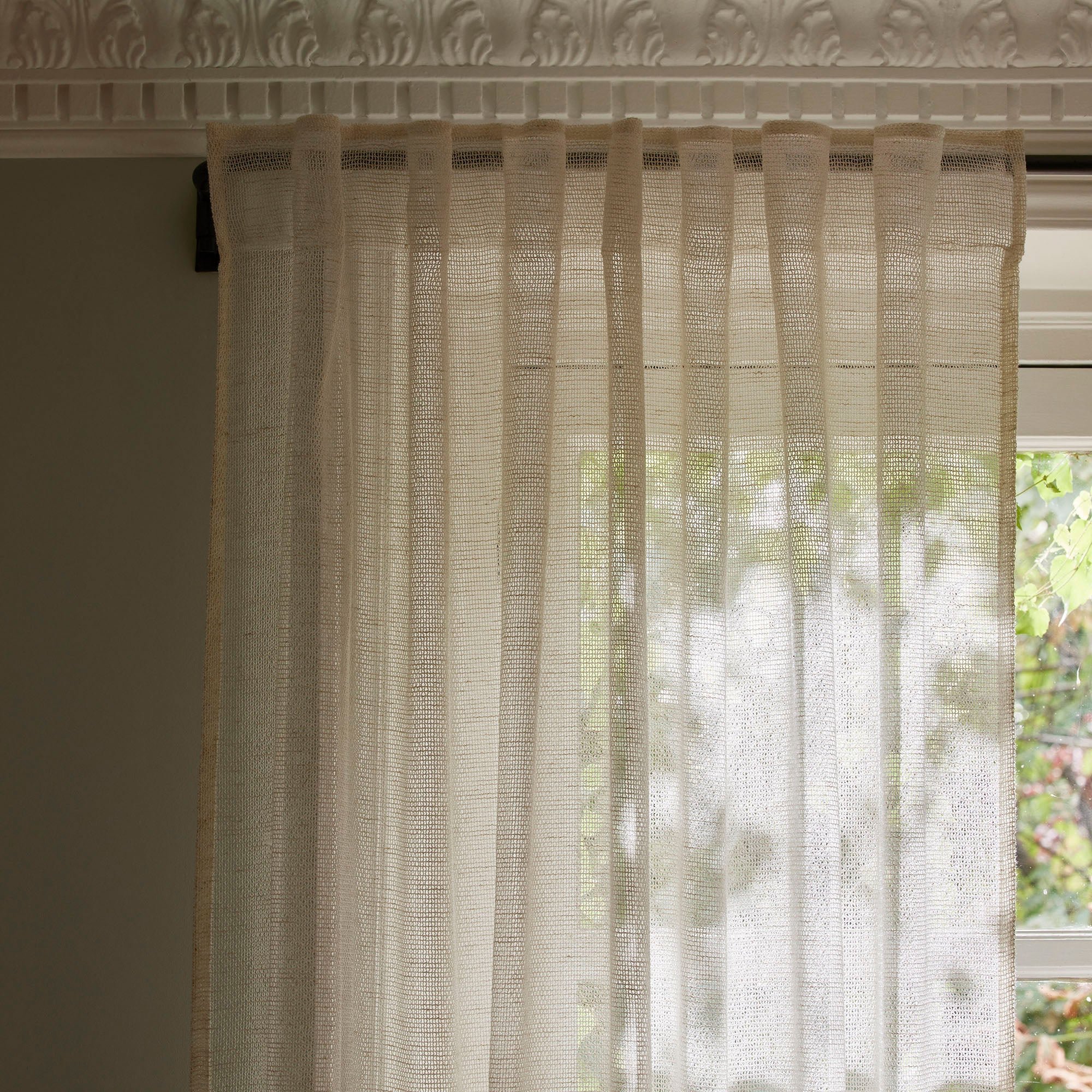 Net curtain with loops MADURA White