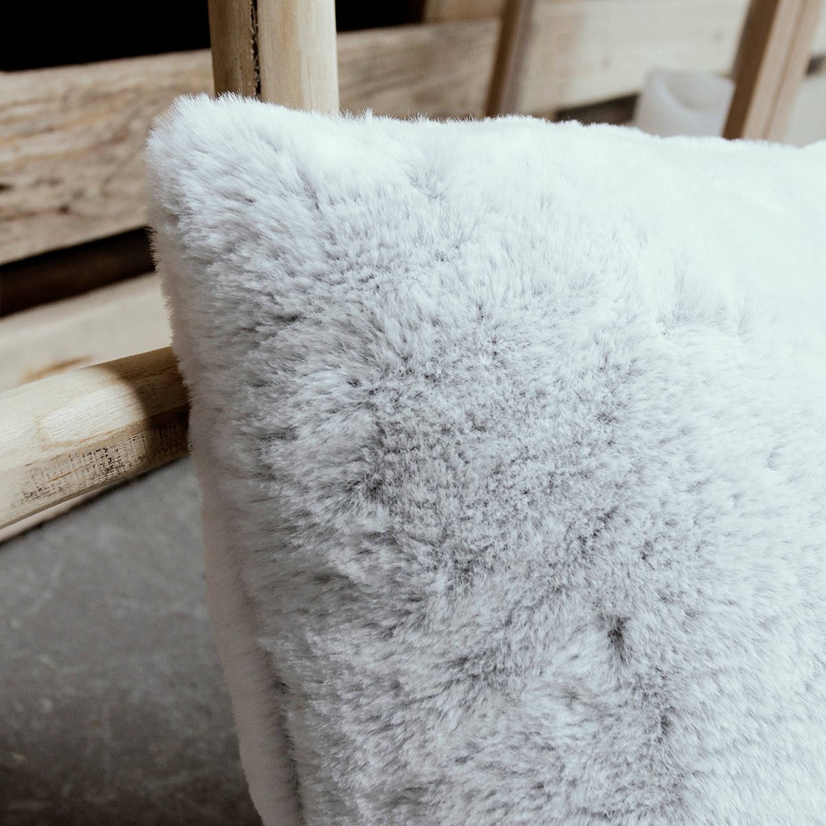 Plain matching cushion and throw set TODAY LINGE DE MAISON Grey