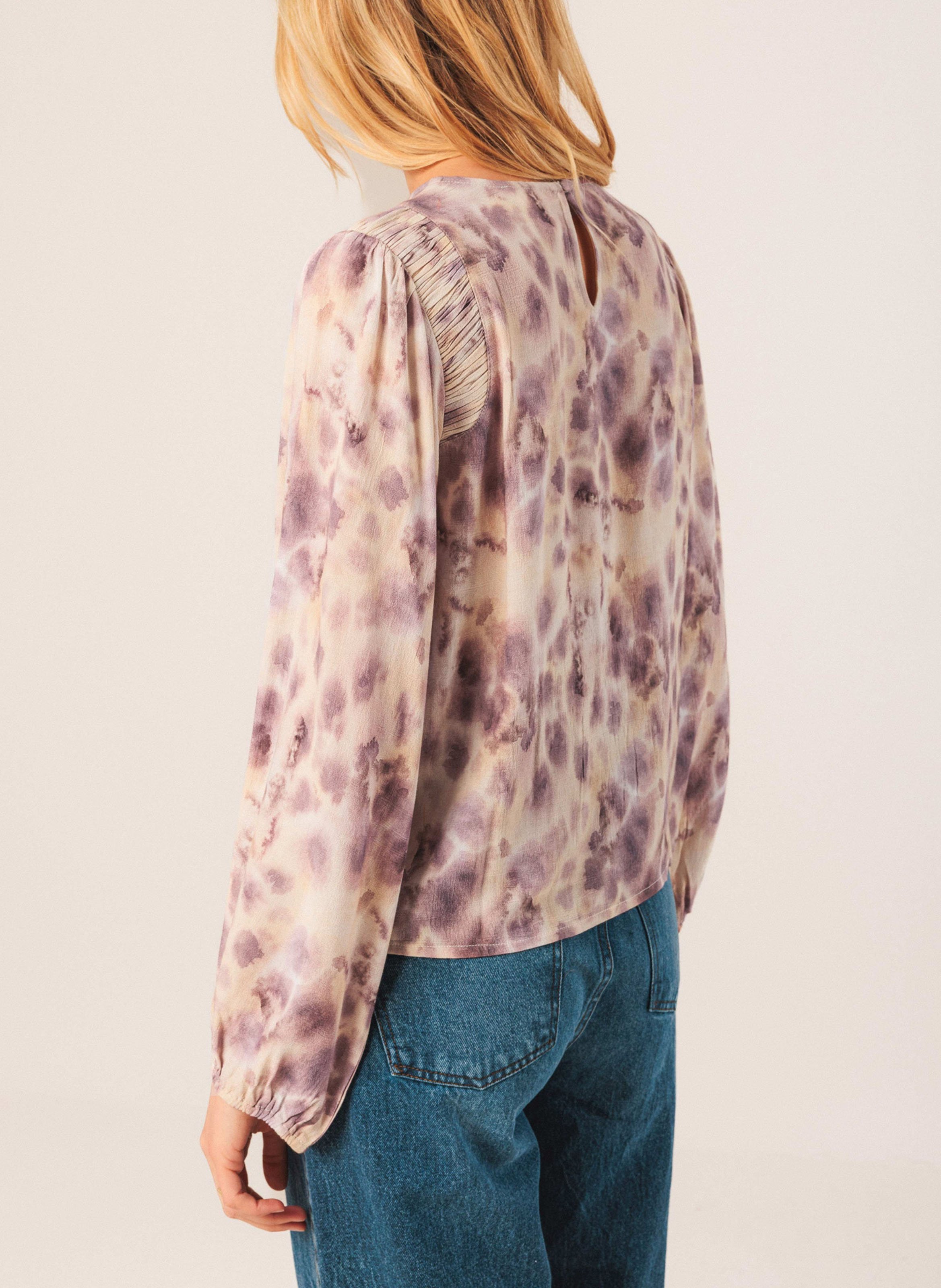 Fitted round neck top with print INDI &amp; COLD Purple