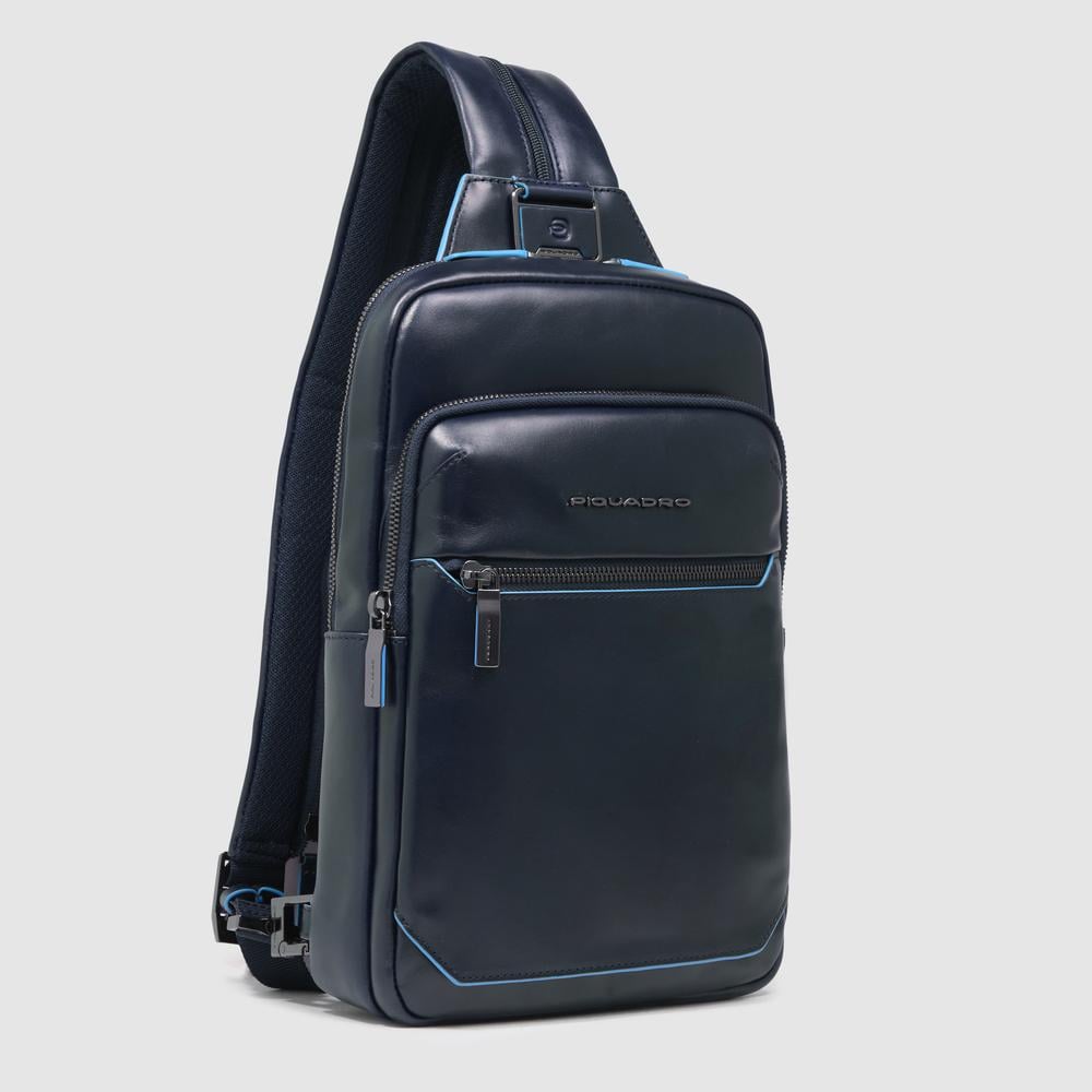 Men's chest bag in leather convertible into a backpack with RFID protection PIQUADRO Blue