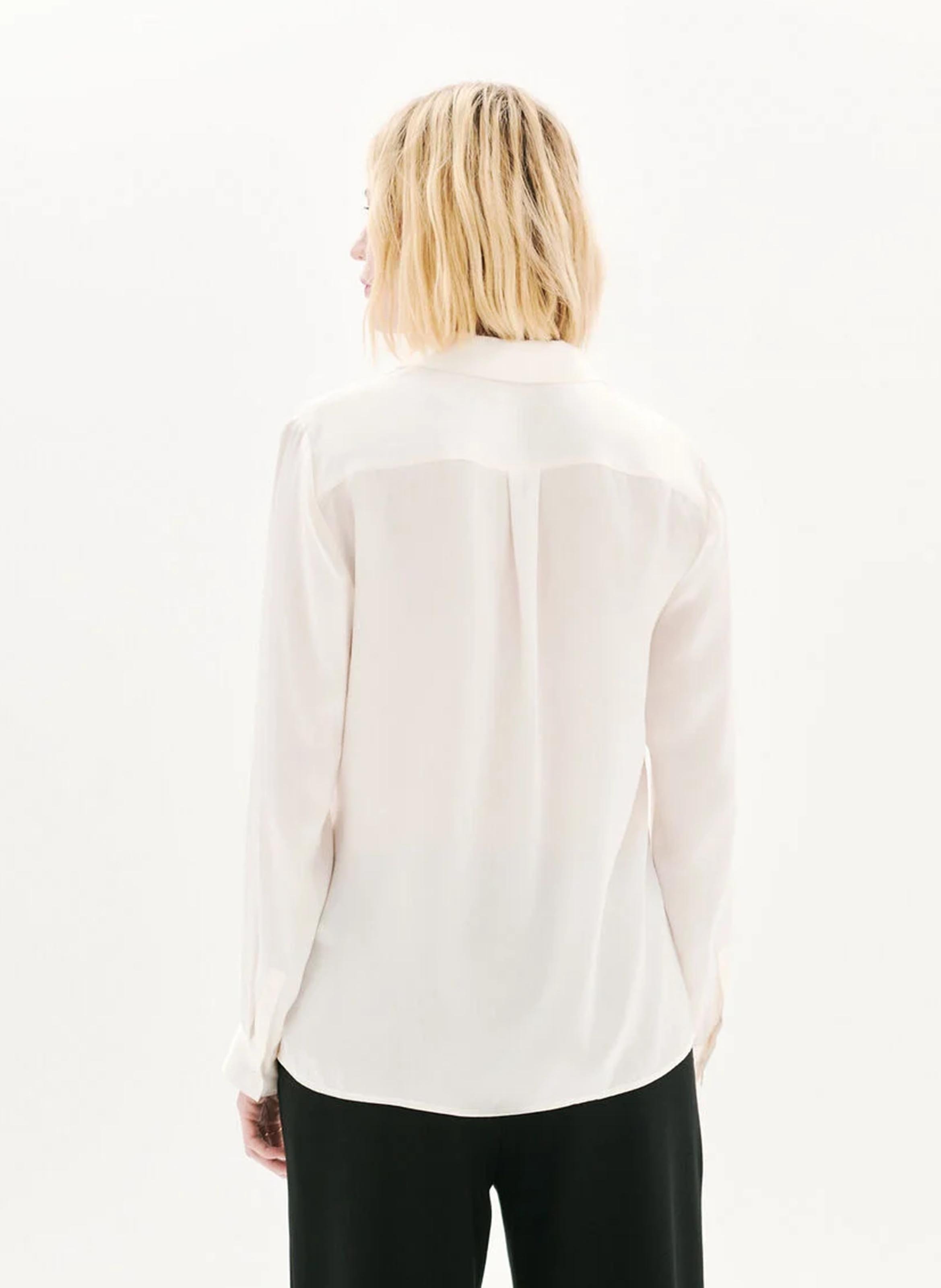Seidenbluse mit klassischem Kragen Beige