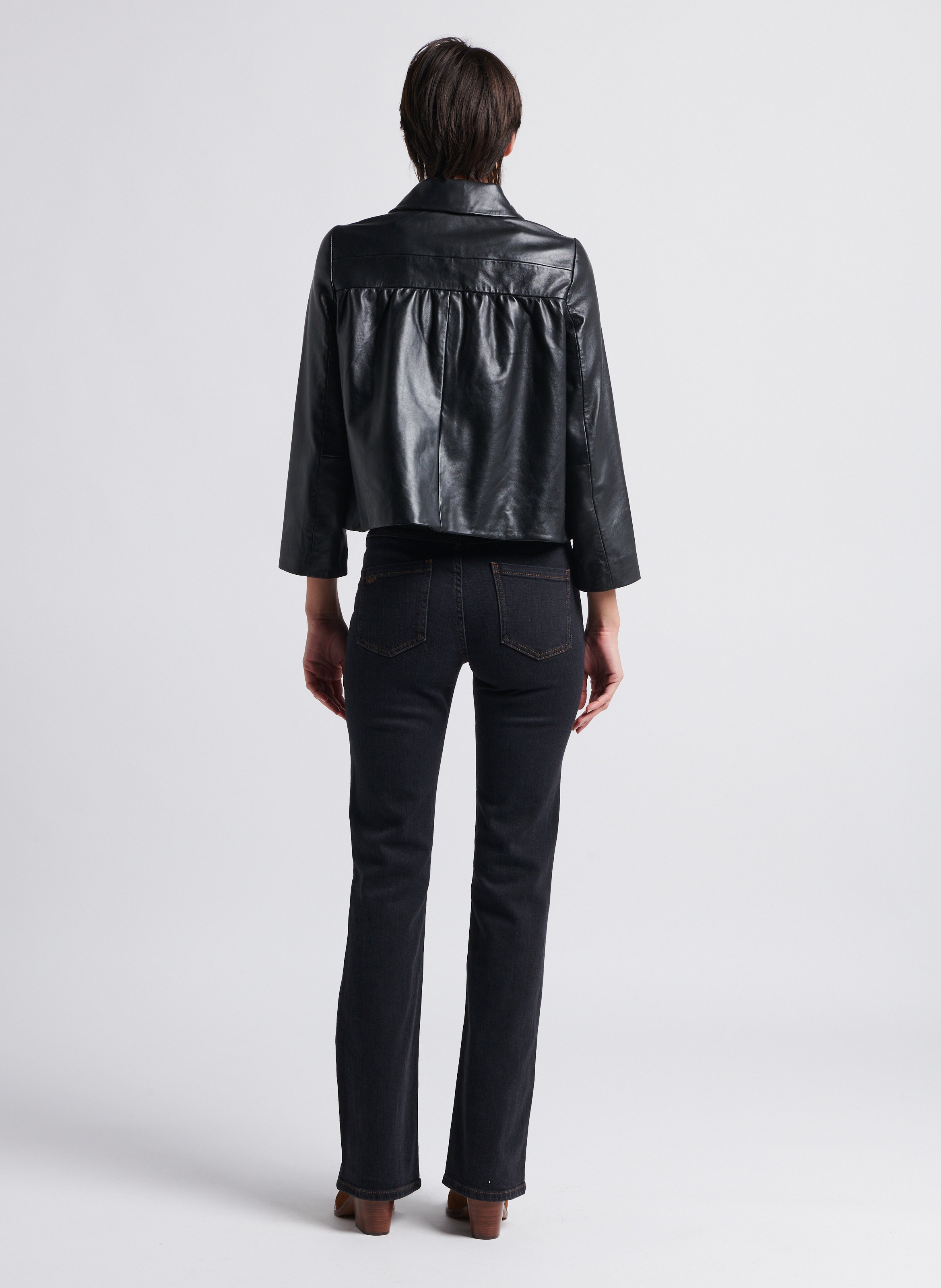 Veste courte col claudine en cuir BA&SH Noir