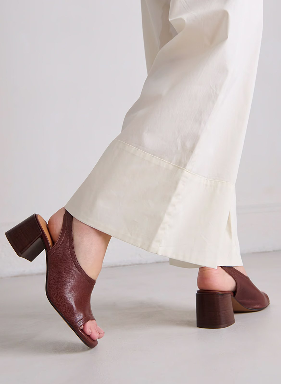 Sandales à talon en cuir JONAK Marron