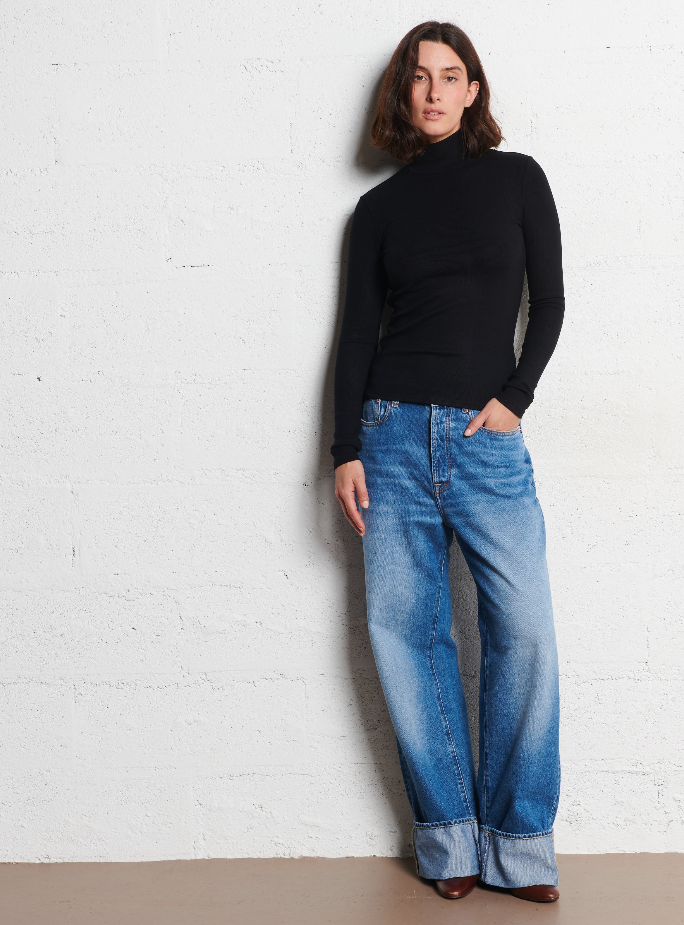 Fitted high-neck T-shirt I CODE Black