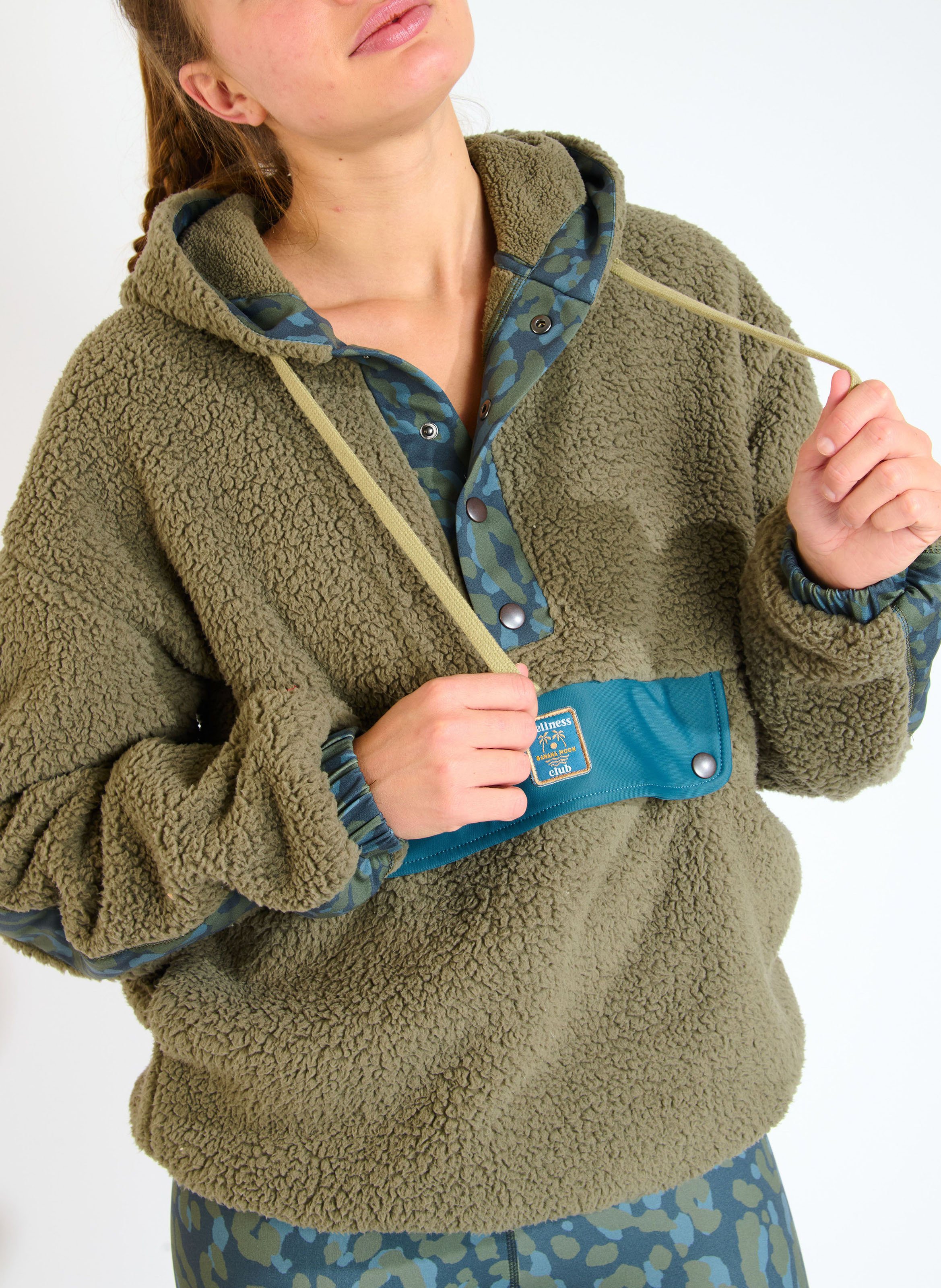 Sweat ample à capuche teddy  BANANA MOON Vert