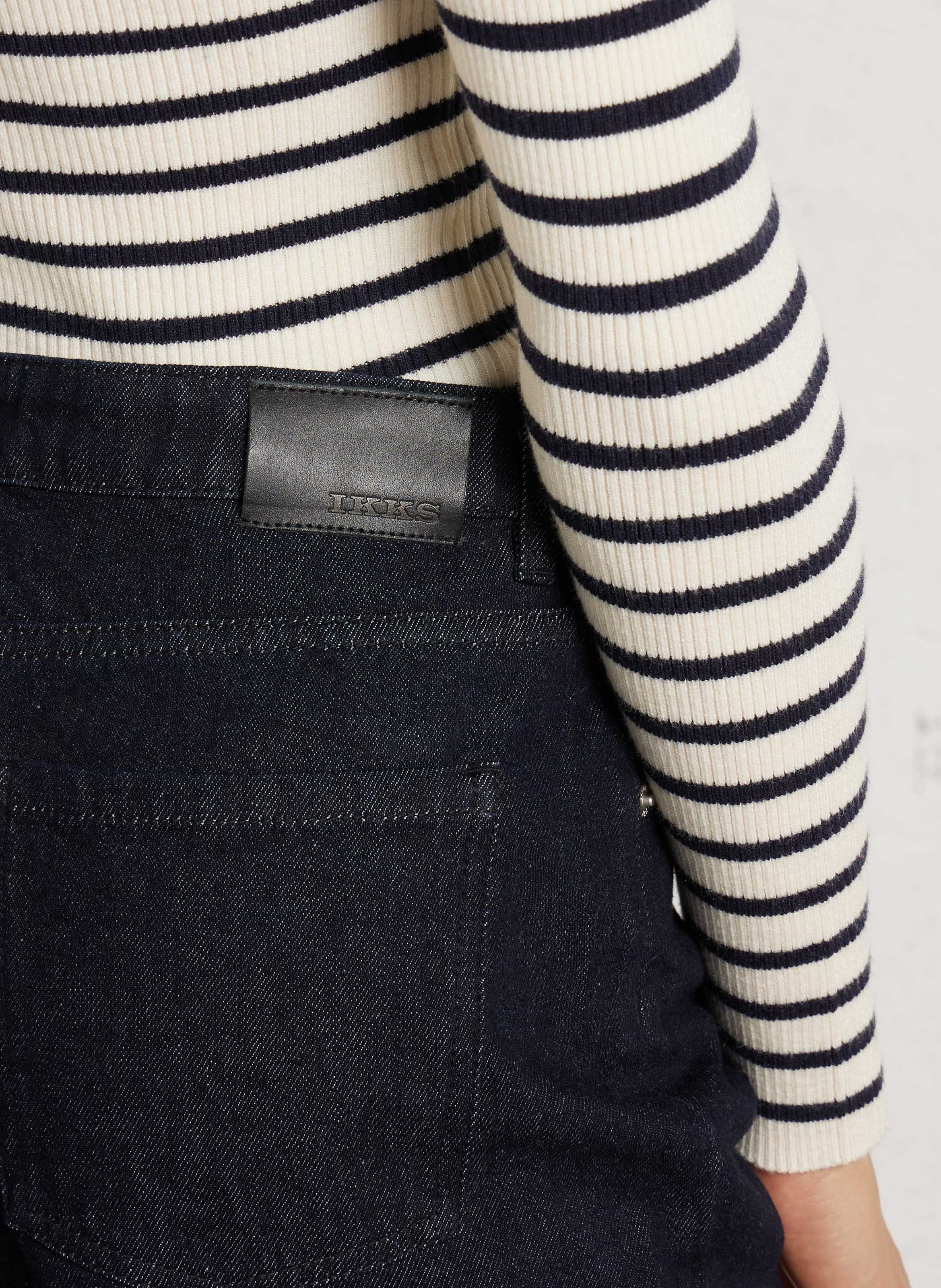 Hoch geschnittene Bootcut-Jeans aus Baumwolle. IKKS Blau