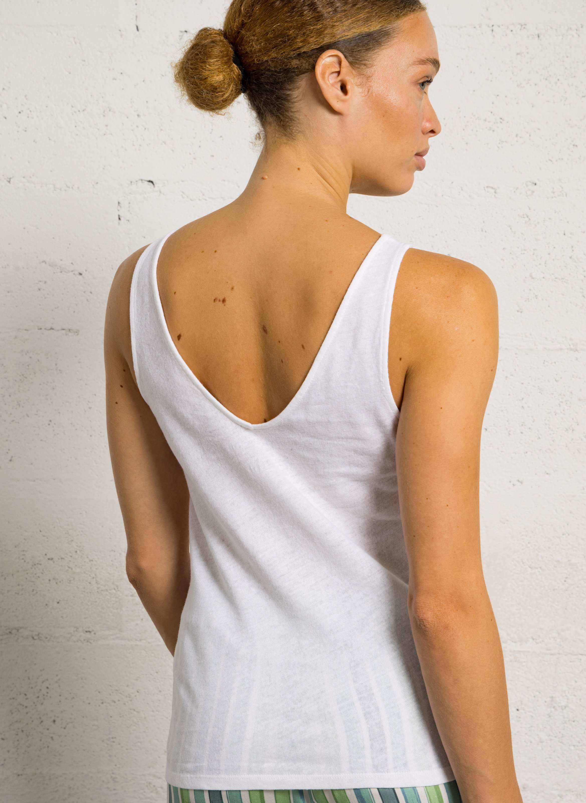 Camiseta sin mangas cuello redondo de algodón y lino mezclados MAJESTIC FILATURES Blanco