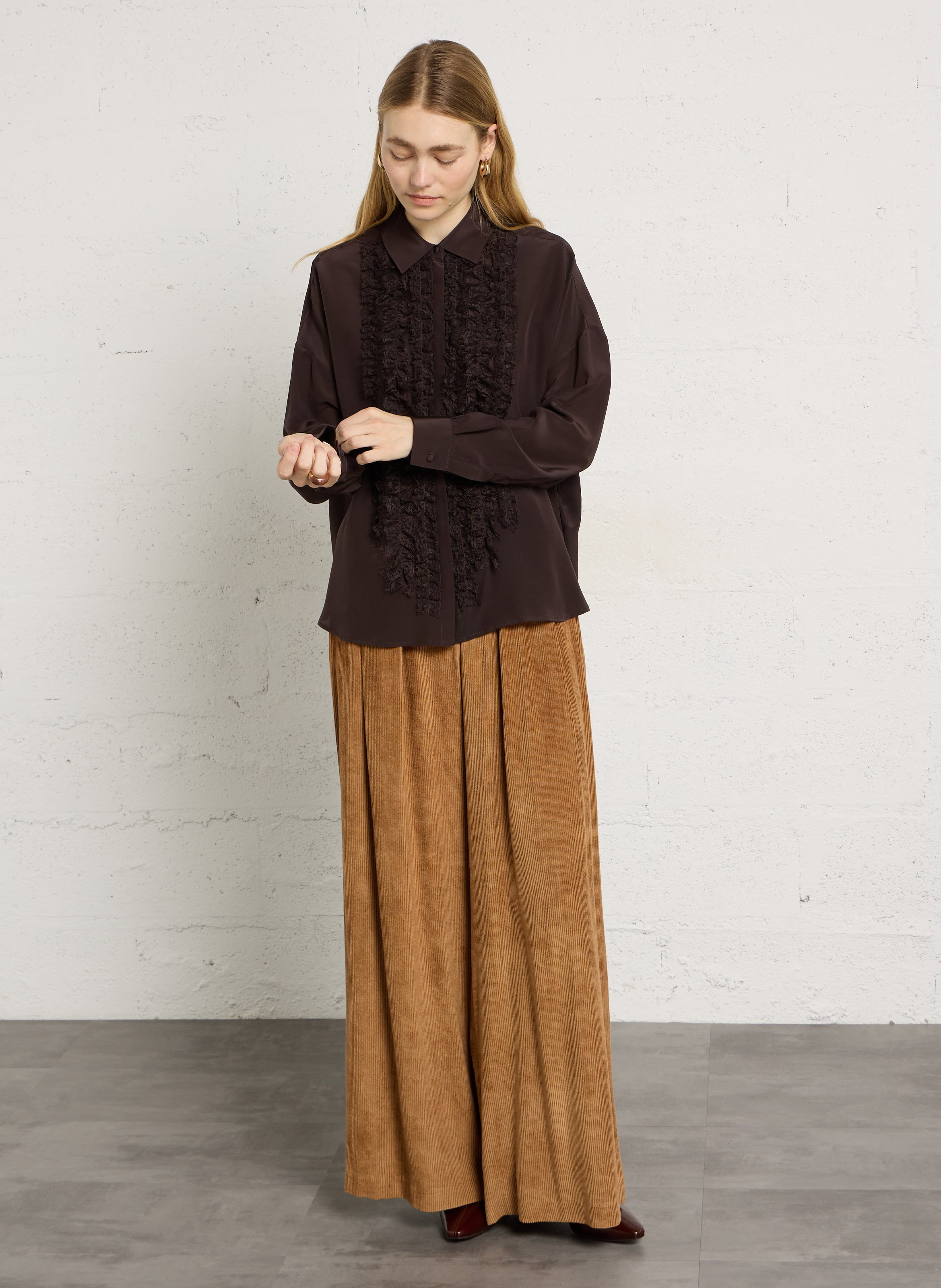 Loose-Fitting Silk Lace Shirt MOMONI Brown