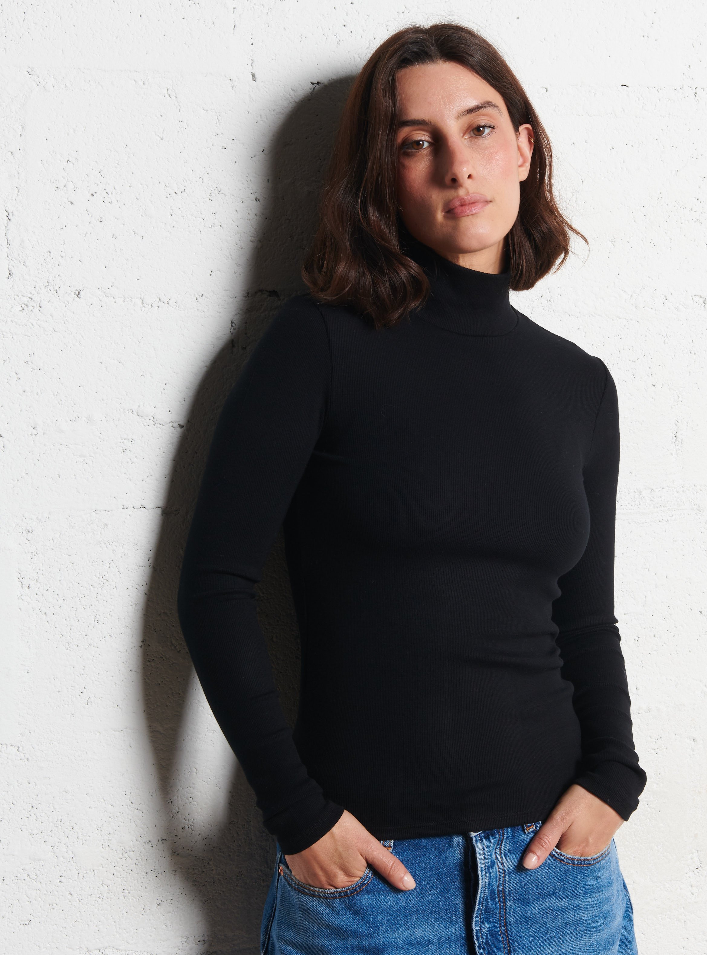 Fitted high-neck T-shirt I CODE Black