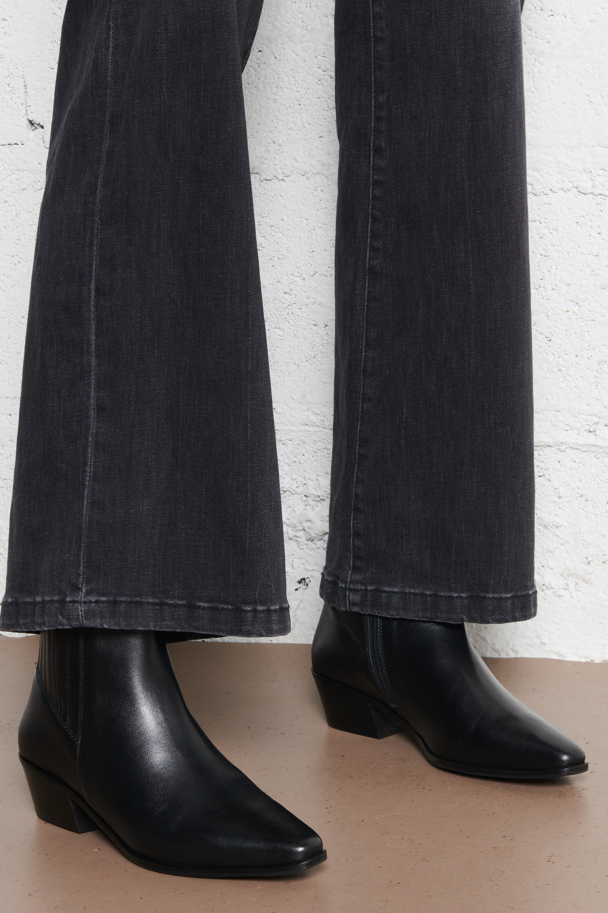 Bottines en cuir BOCAGE Noir