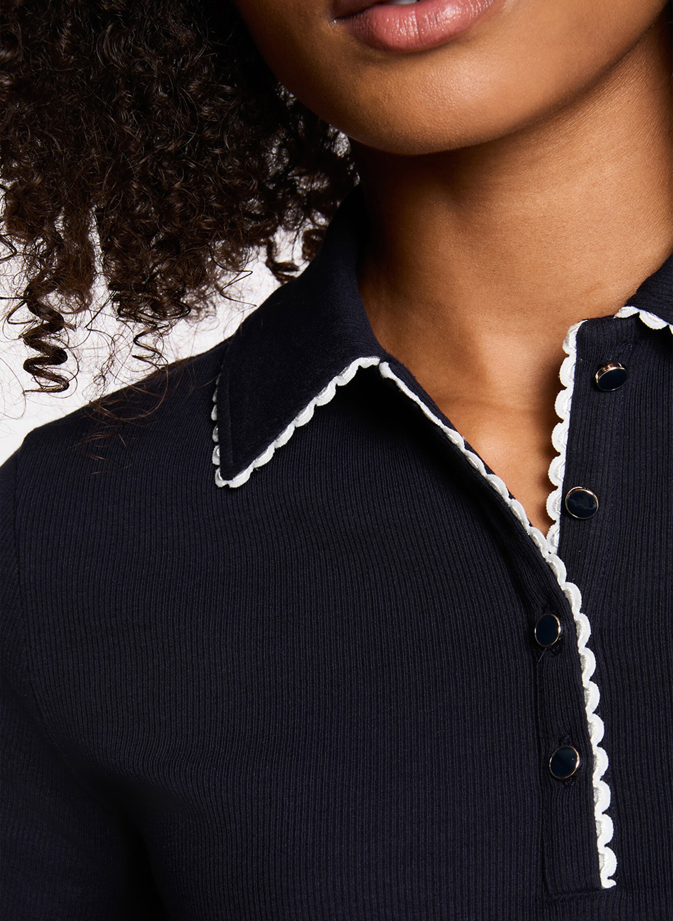 Polo met getailleerde pasvorm in effen breisel MORGAN Blauw