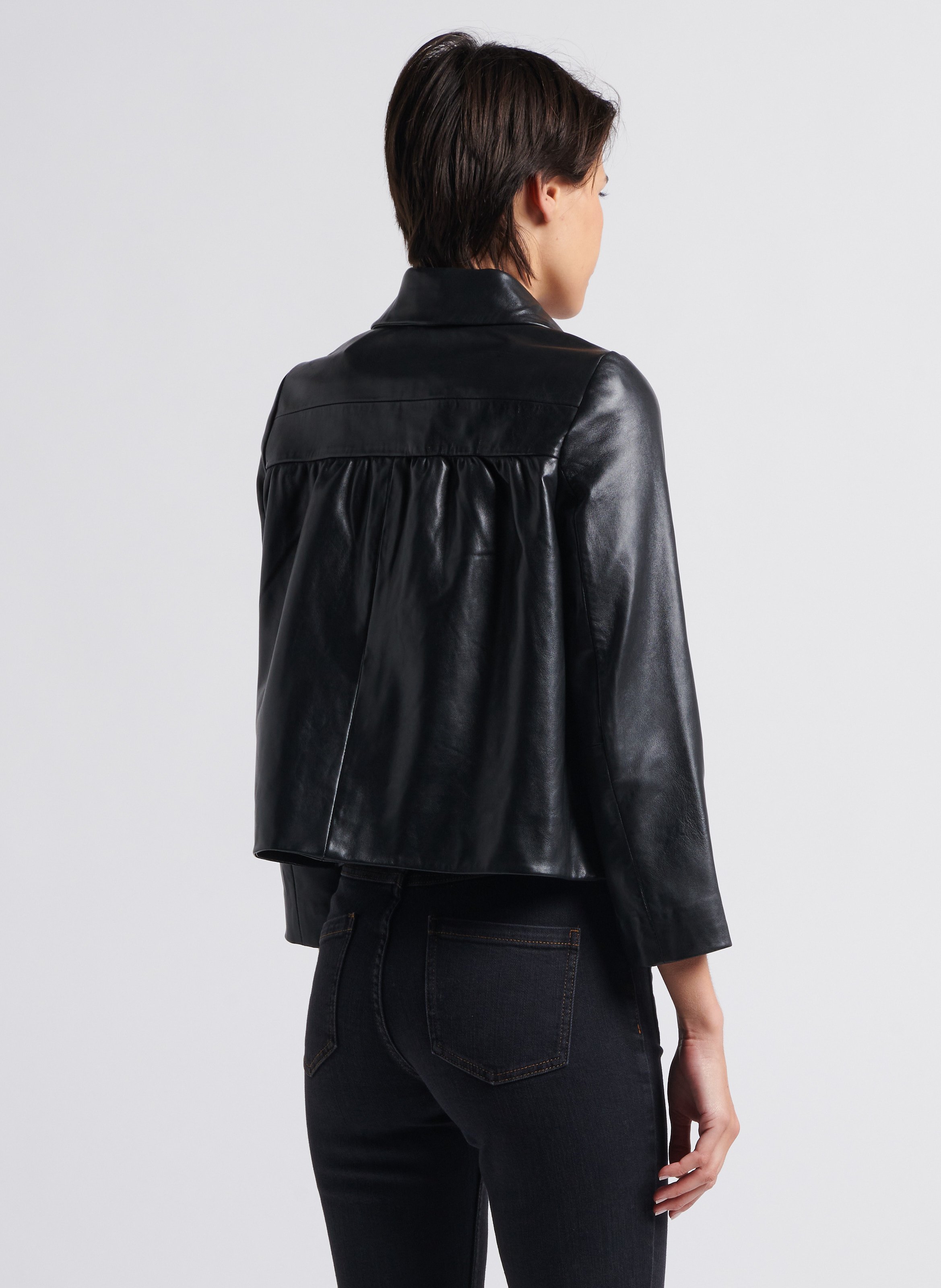 Veste courte col claudine en cuir BA&SH Noir