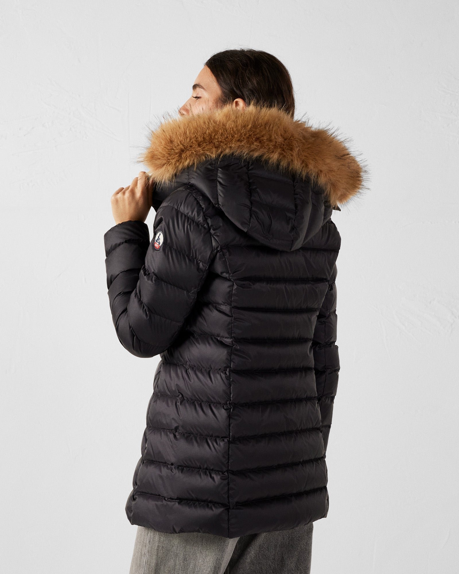 Mid-length puffer coat for extreme cold in pearl JOTT Black