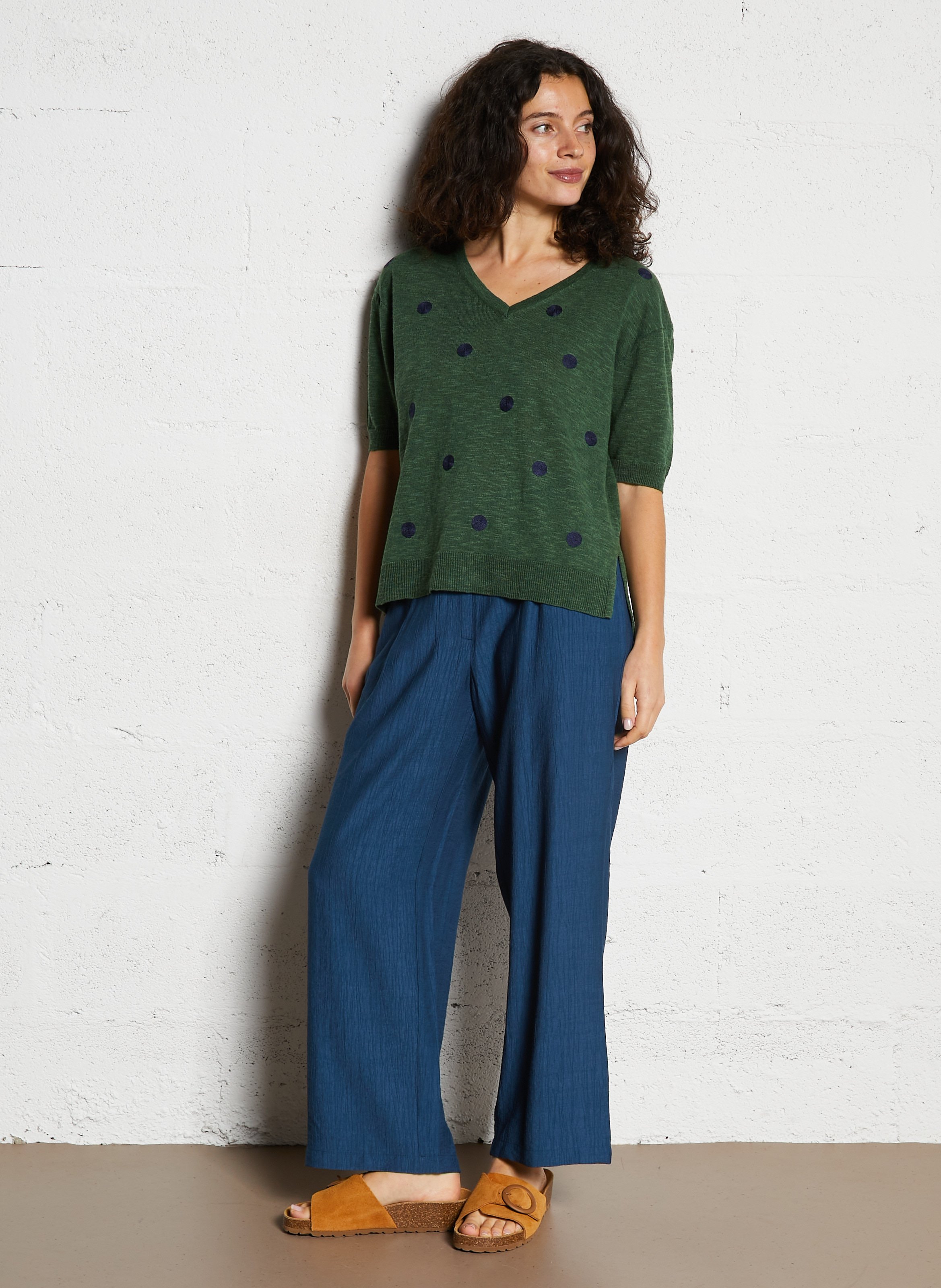 Pull col v brodé en lin mélangé NICE THINGS Vert