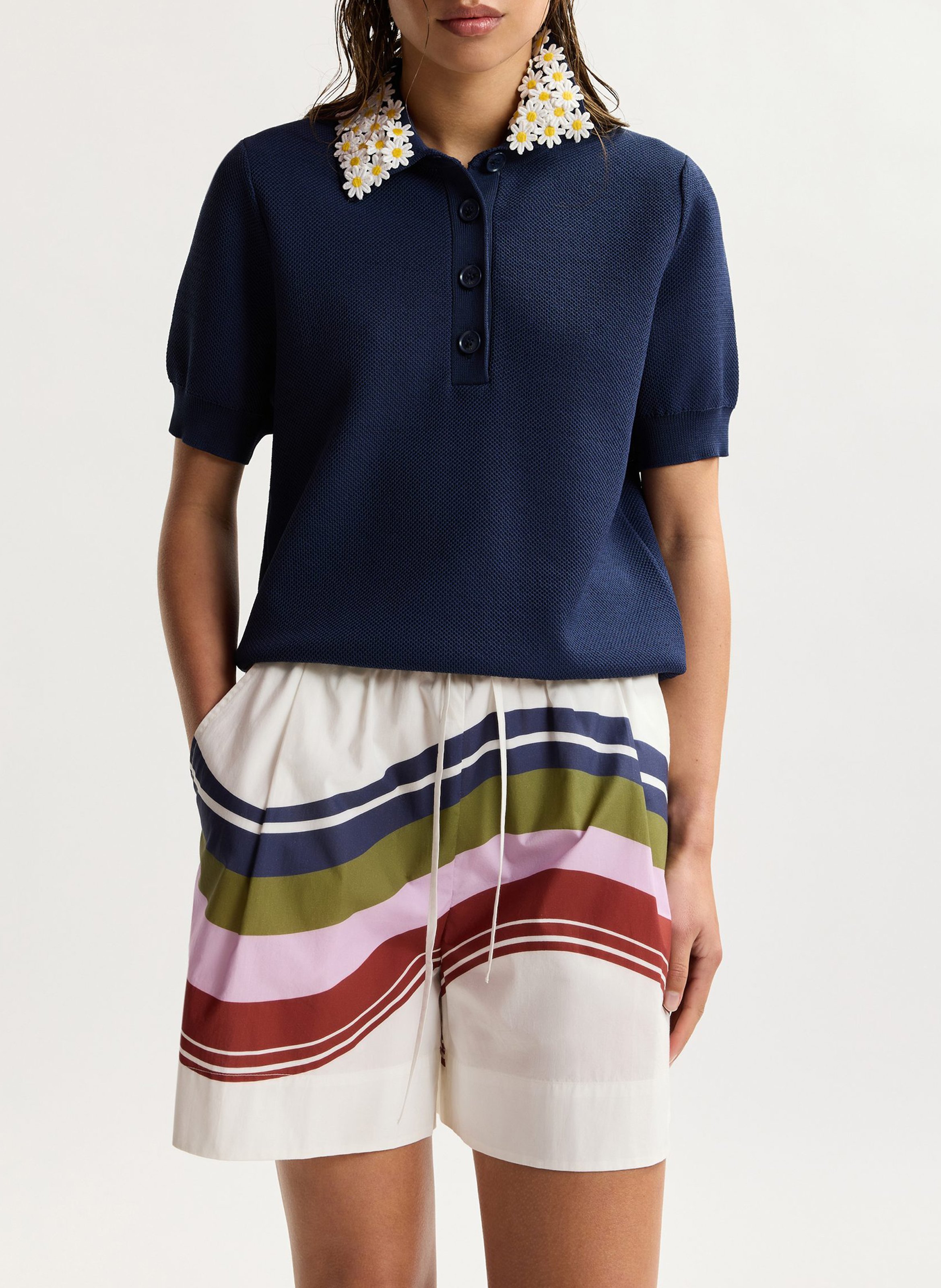 Short-sleeved plain polo shirt with flowers ESSENTIEL ANTWERP