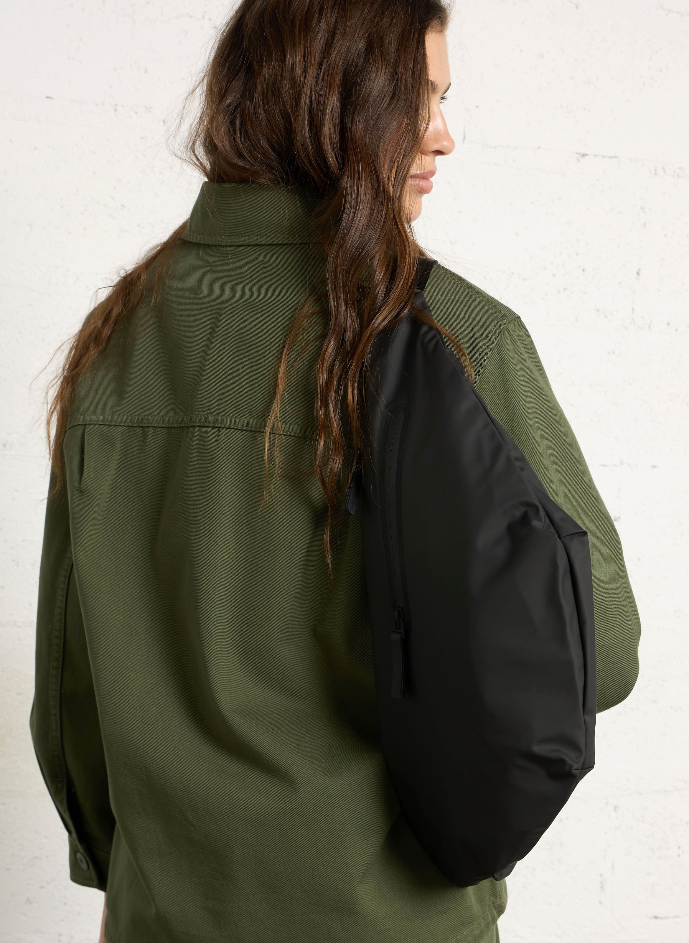 Uni Reißverschluss Bauchtasche RAINS Schwarz