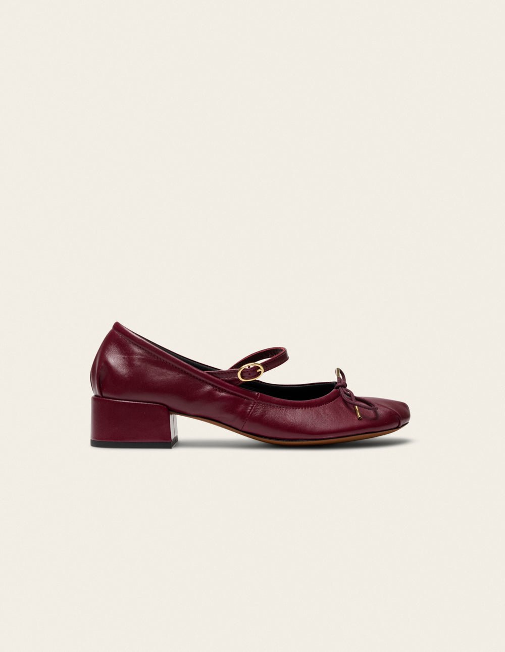 Pumps ODAJE Red