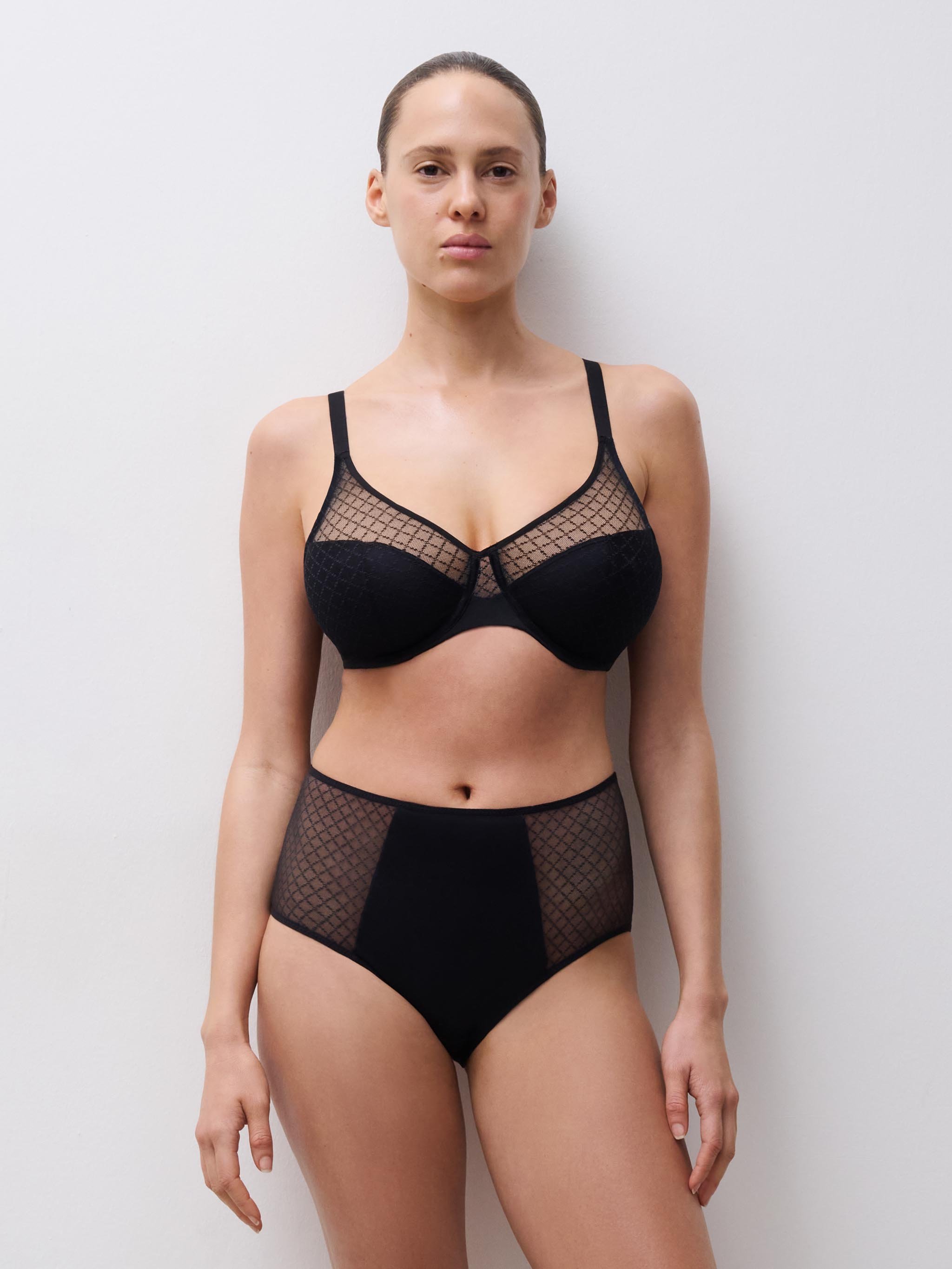 High-waisted lace panties | Black CHANTELLE Women