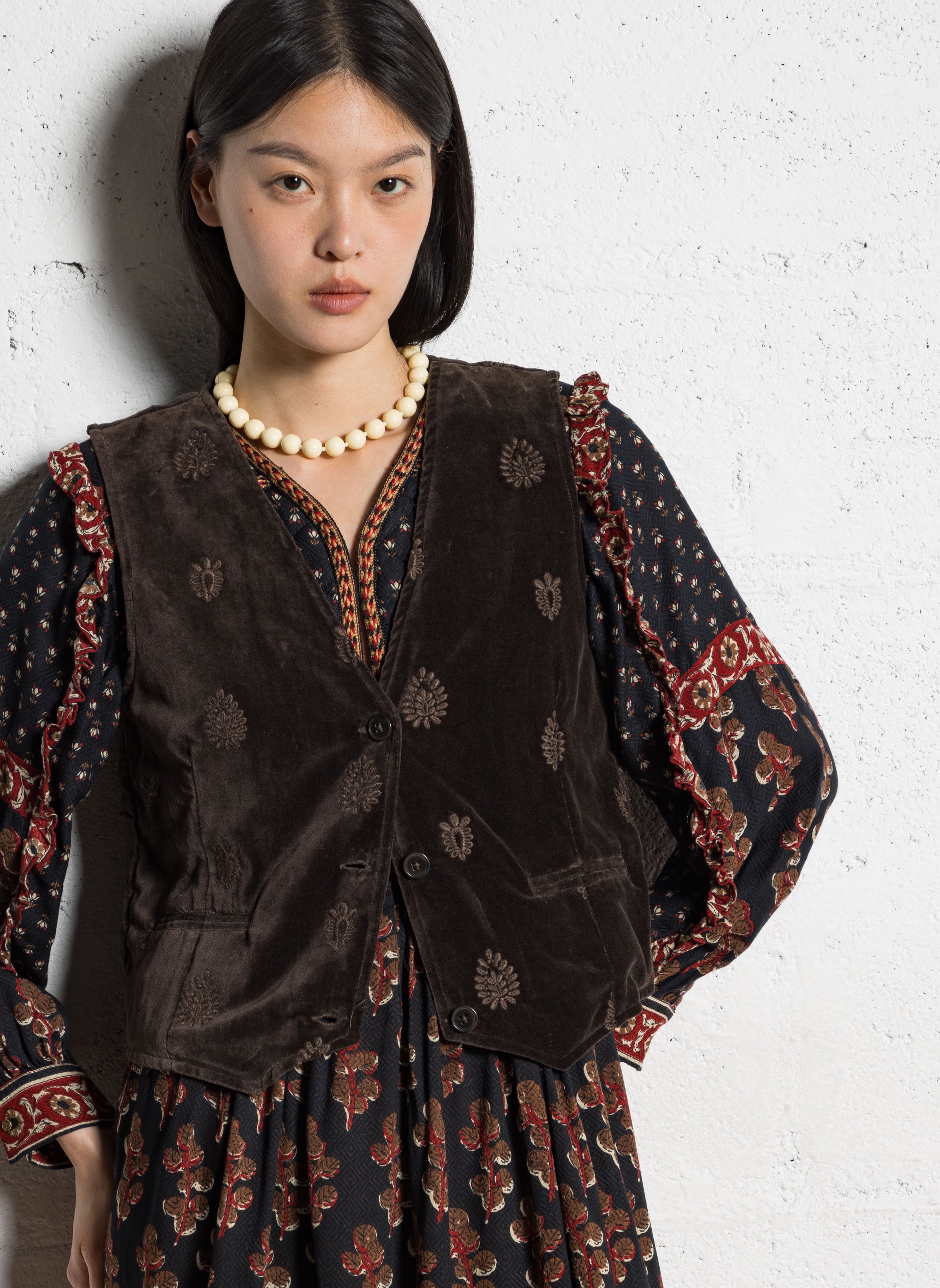 Cotton V-neck jacket MAISON HOTEL Brown