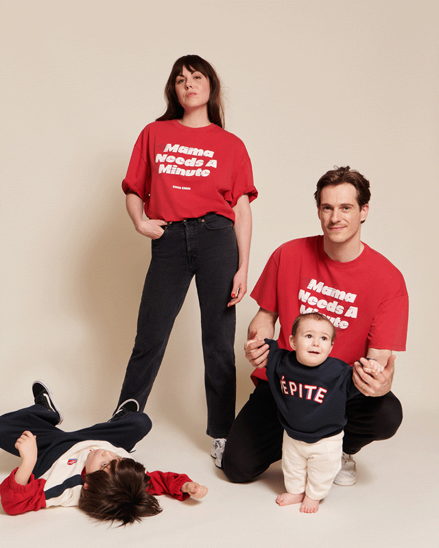 The "mama needs a minute" t-shirt in organic cotton EMOI EMOI Red