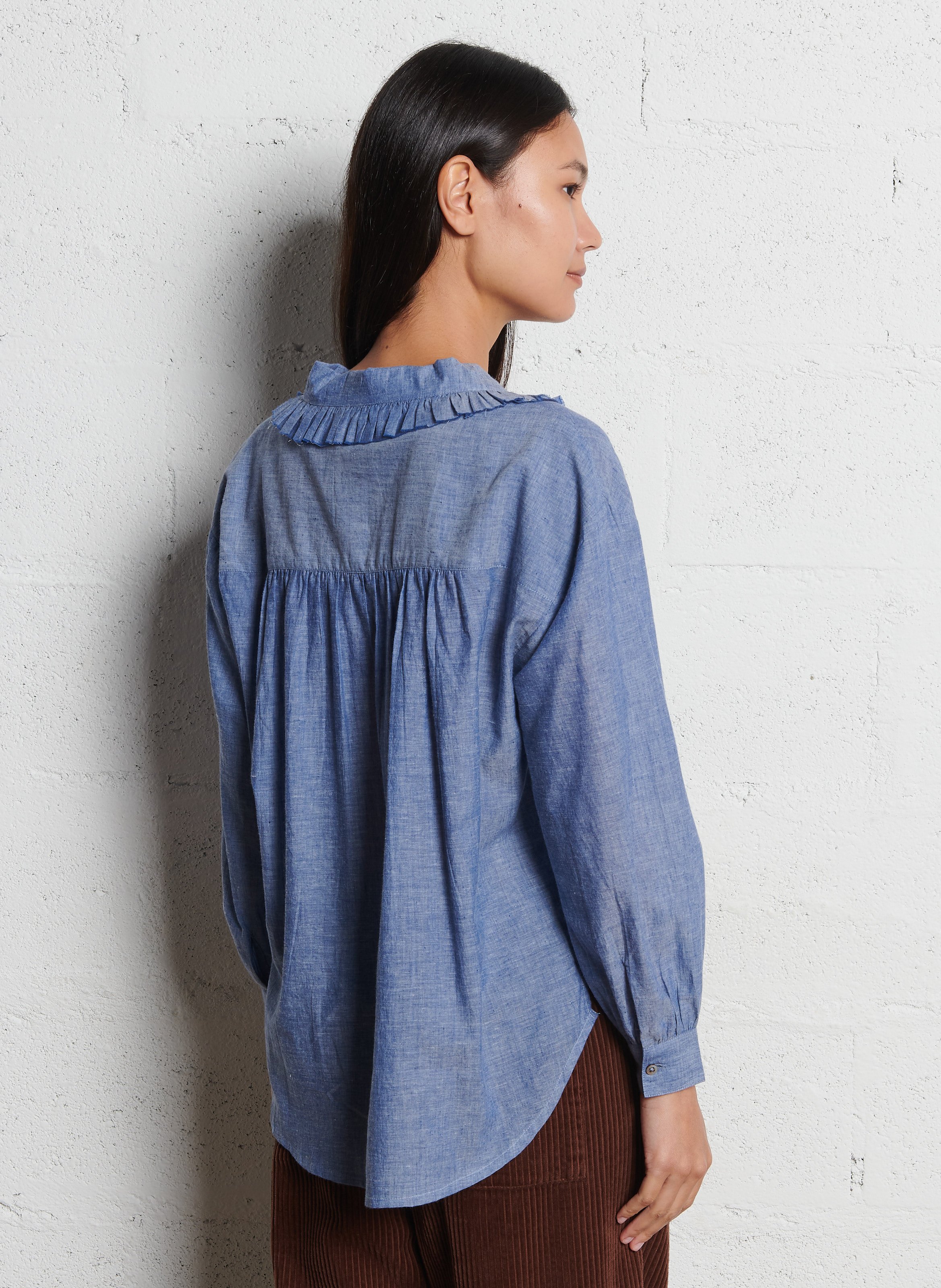 Bluse mit klassischem Kragen und Rüschen aus Baumwolle EMILE ET IDA Blau