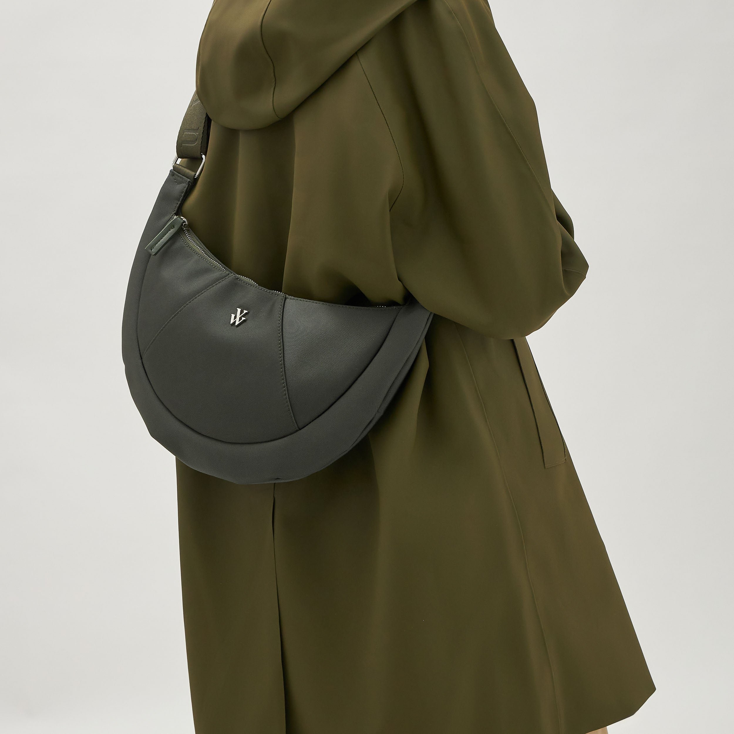 Nylon banana bag  VANESSA WU Green