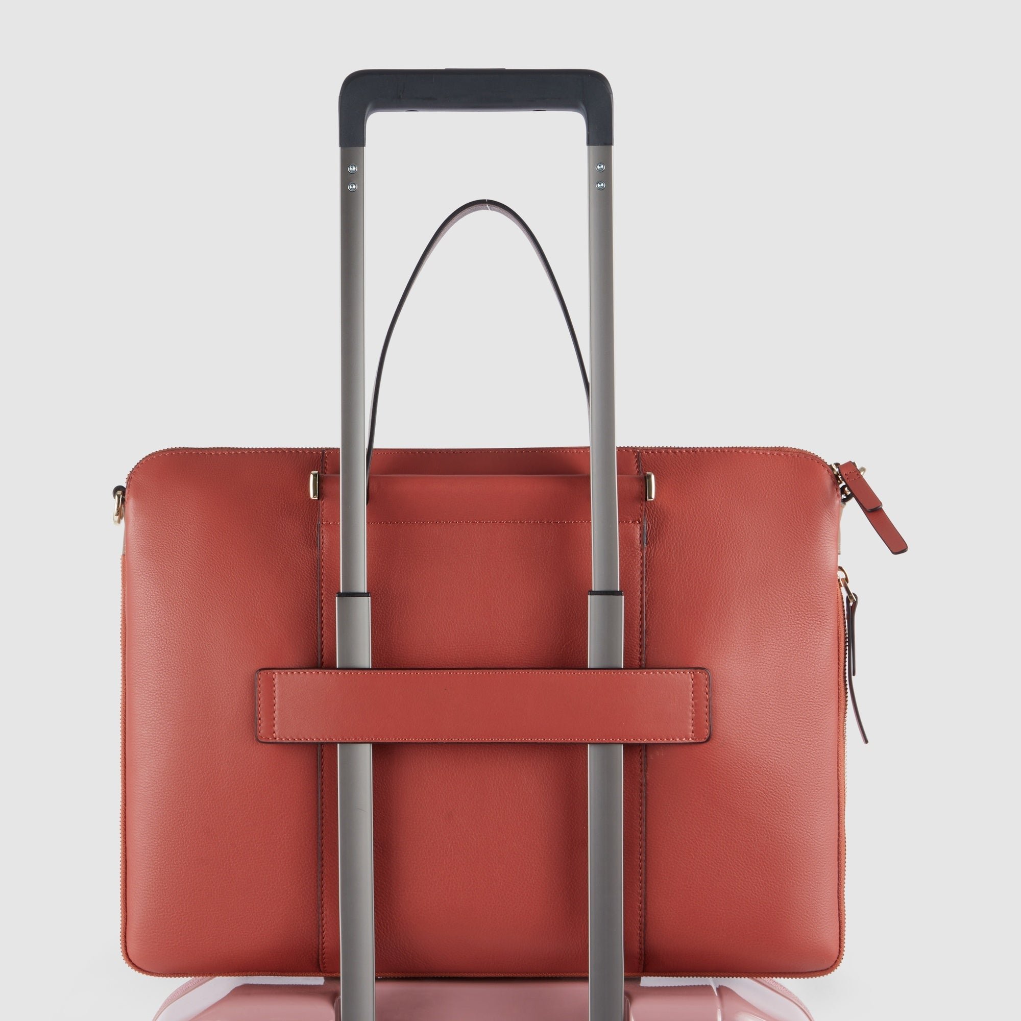 Leather messenger bag PIQUADRO Orange