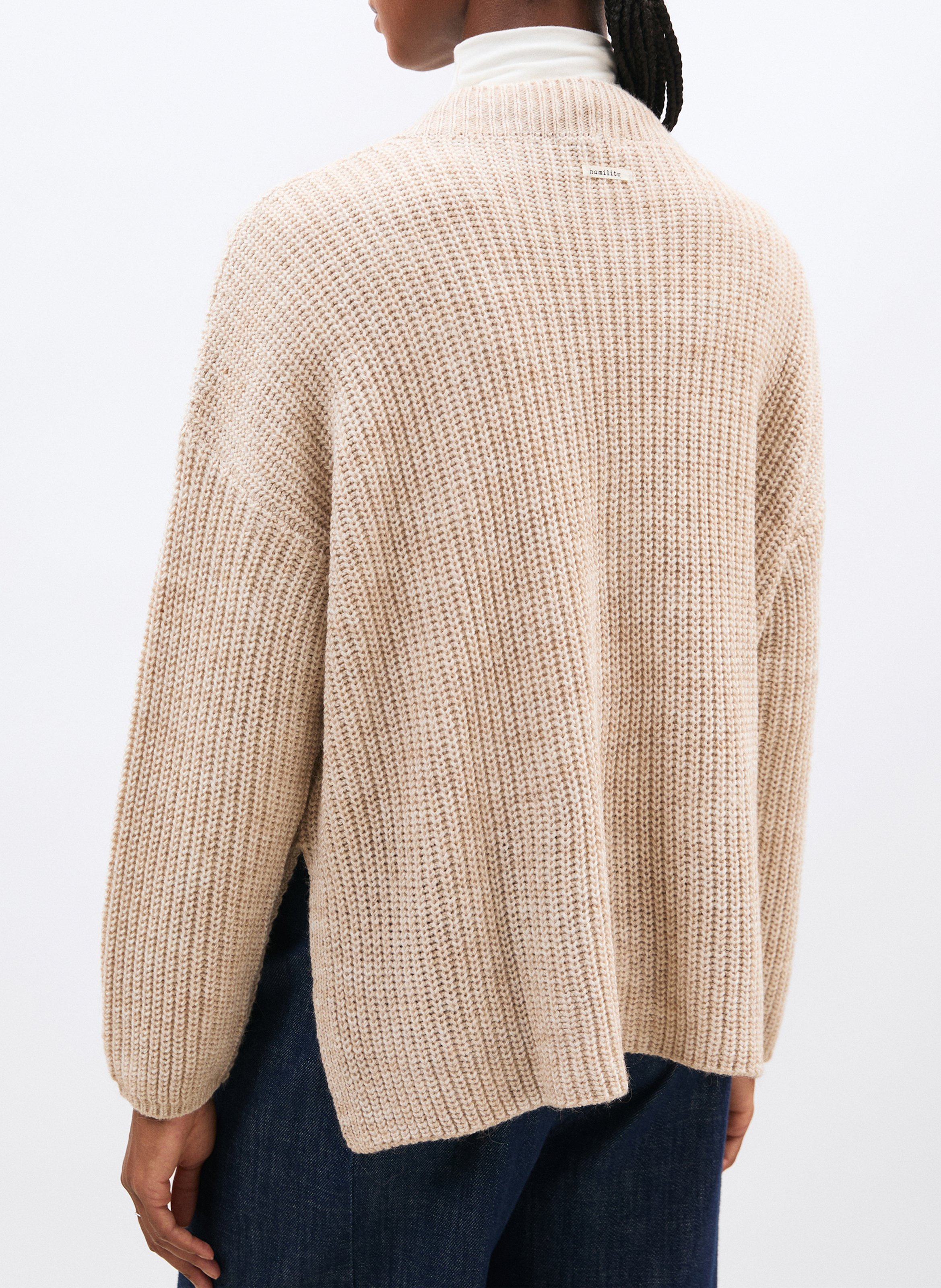 Weiter V-Ausschnitt-Cardigan HUMILITY Weiss