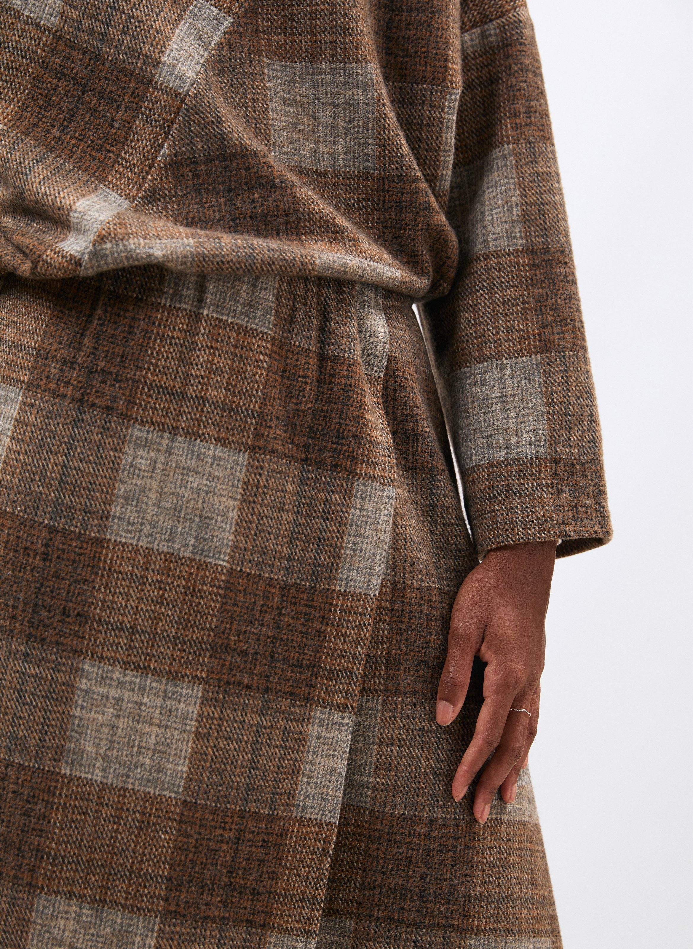 7/8 length Prince of Wales checkered trousers HUMILITY Beige