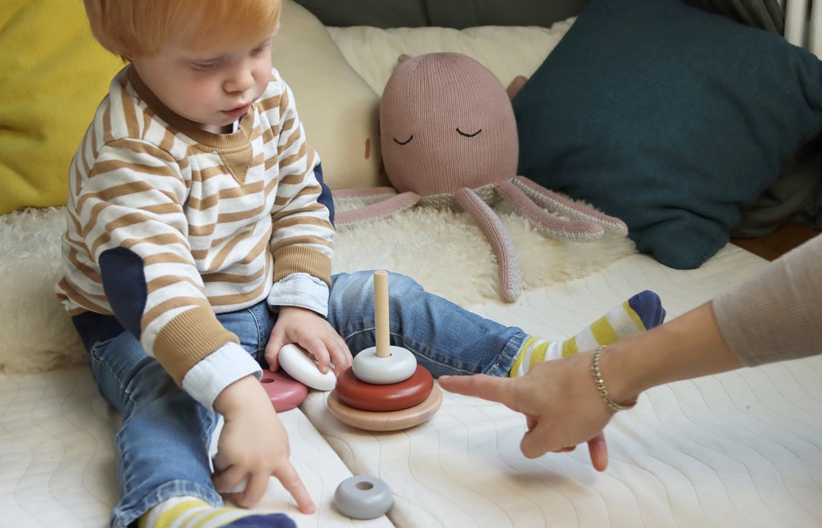 Stacking tower KINDSGUT Red