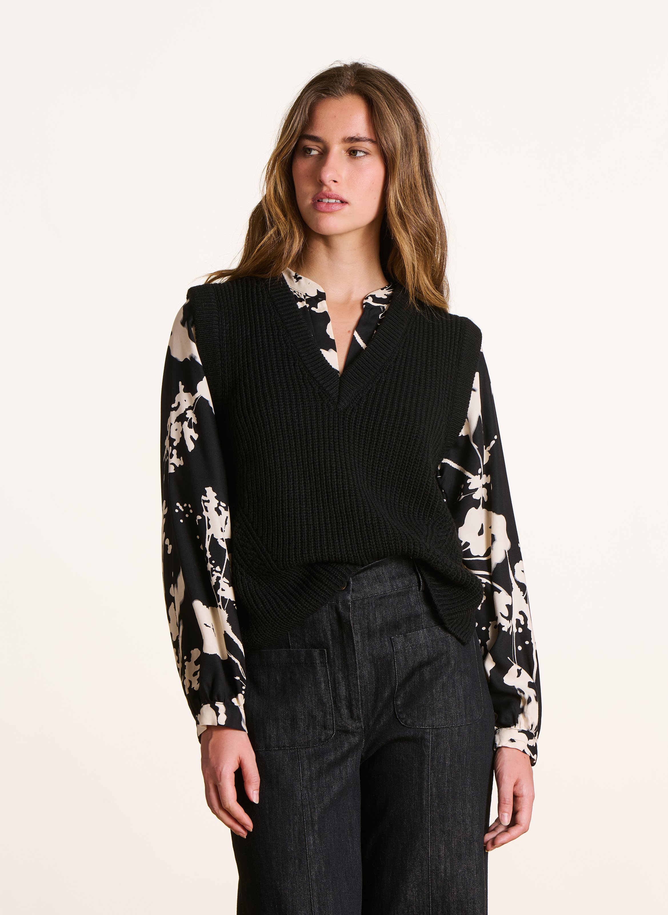 Pullover mit V-Ausschnitt LA FEE MARABOUTEE Schwarz