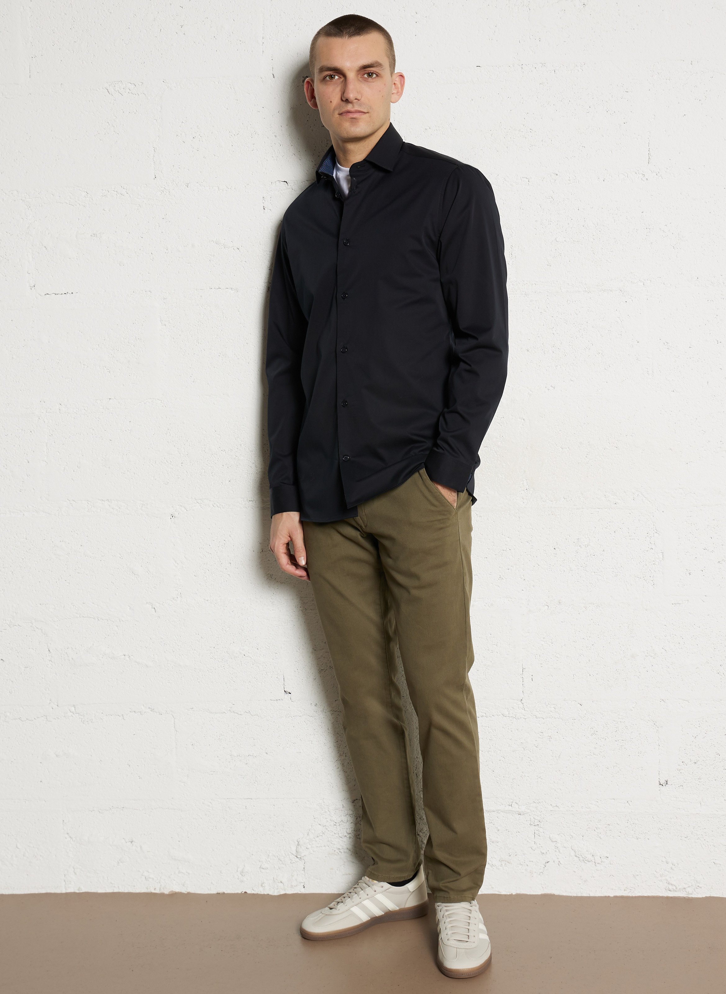 Slim-fit cotton shirt with classic collar AU PRINTEMPS PARIS Blue